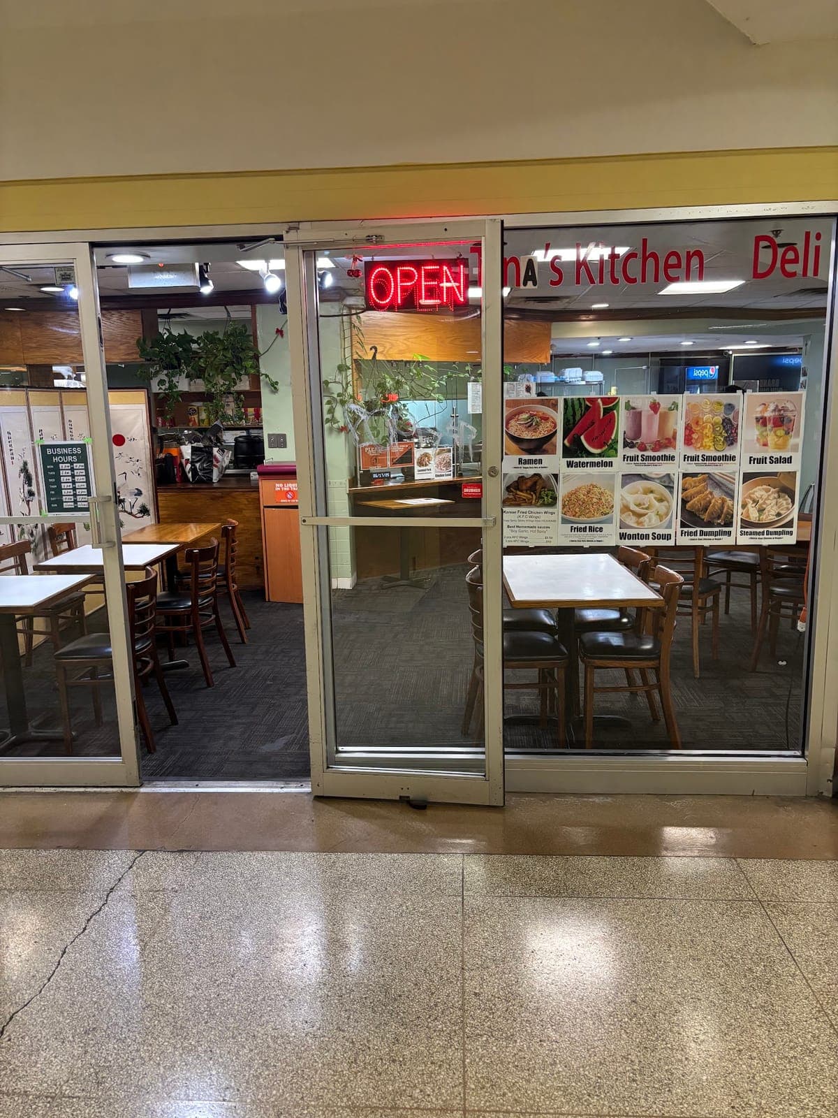Tina's Kitchen & Deli