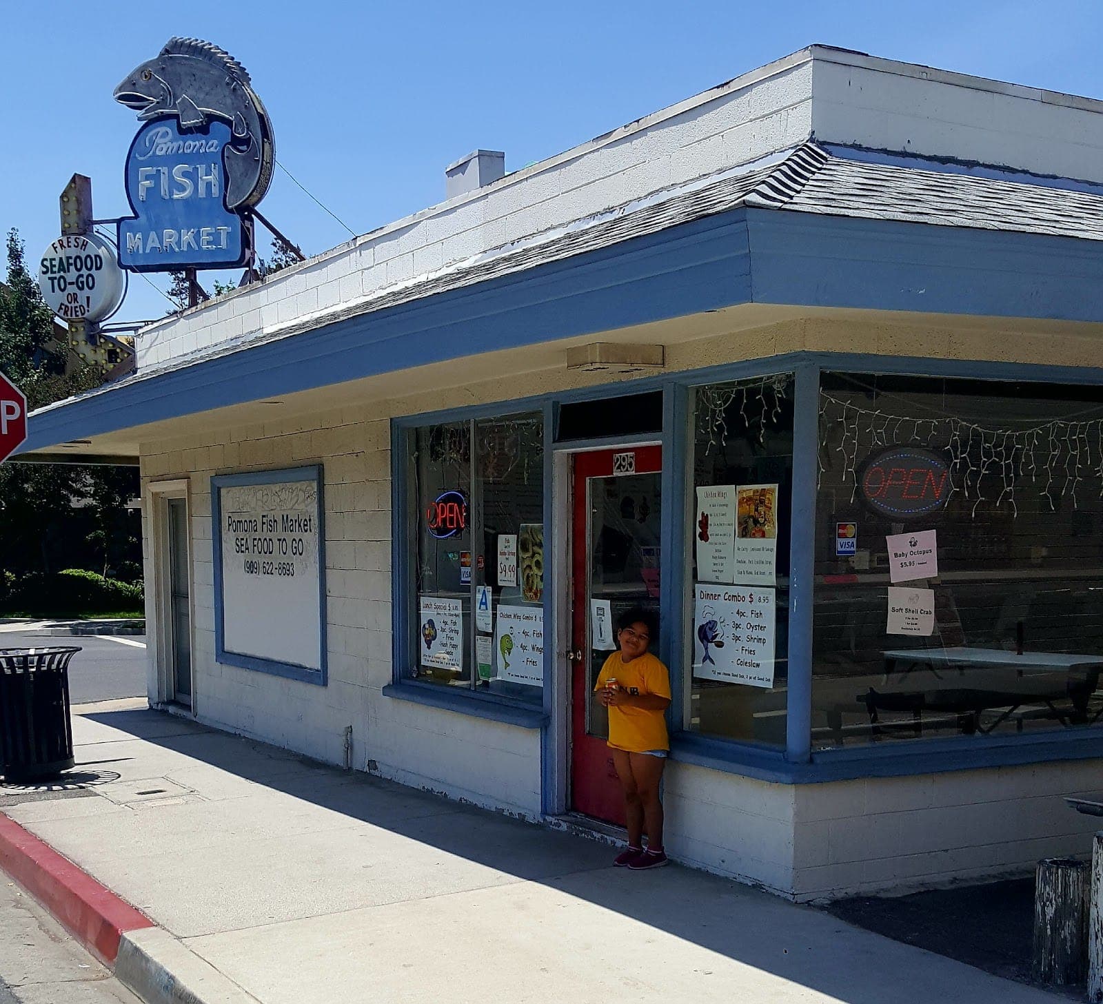 Pomona Fish Market