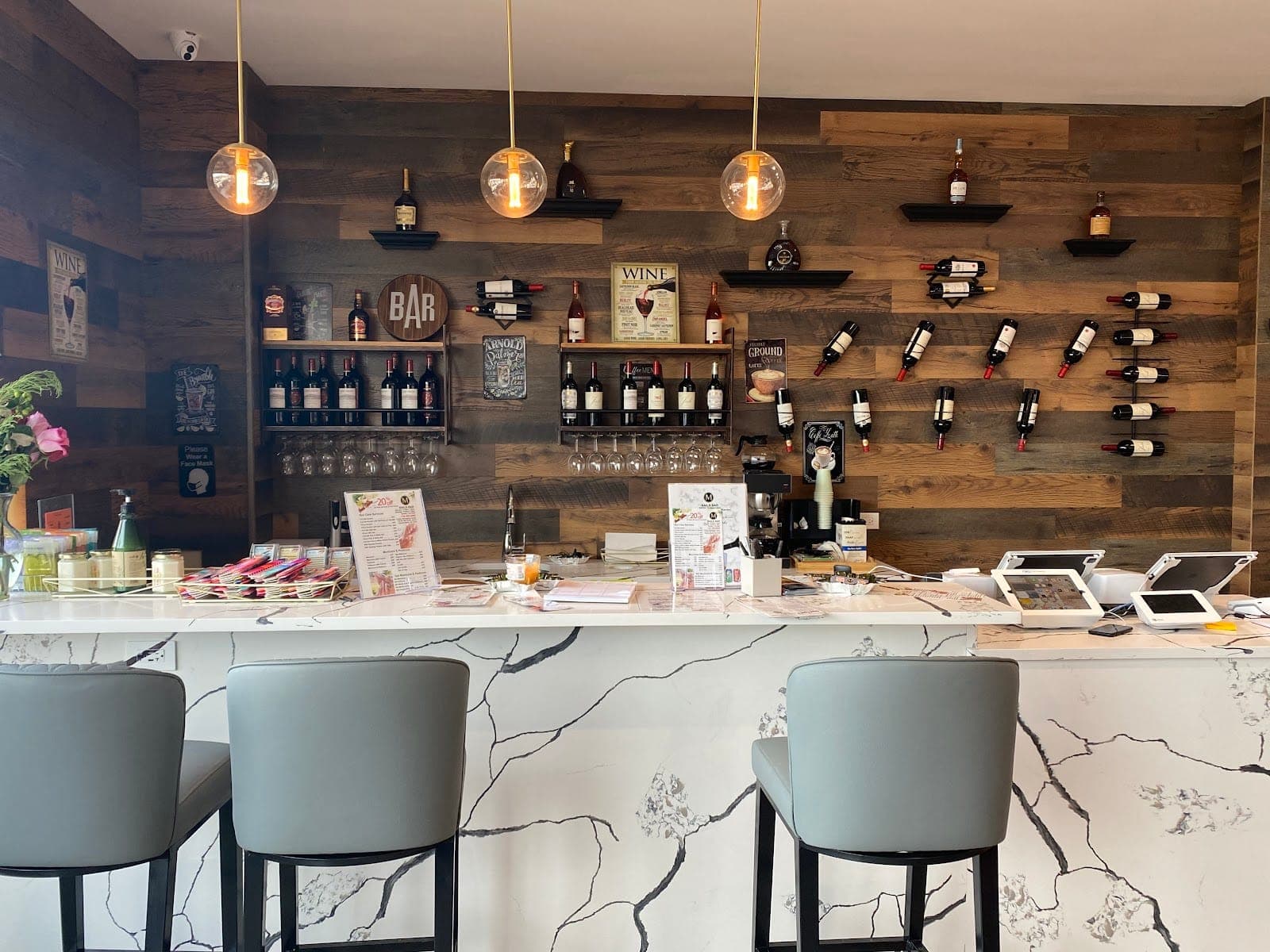 Nails - Bar