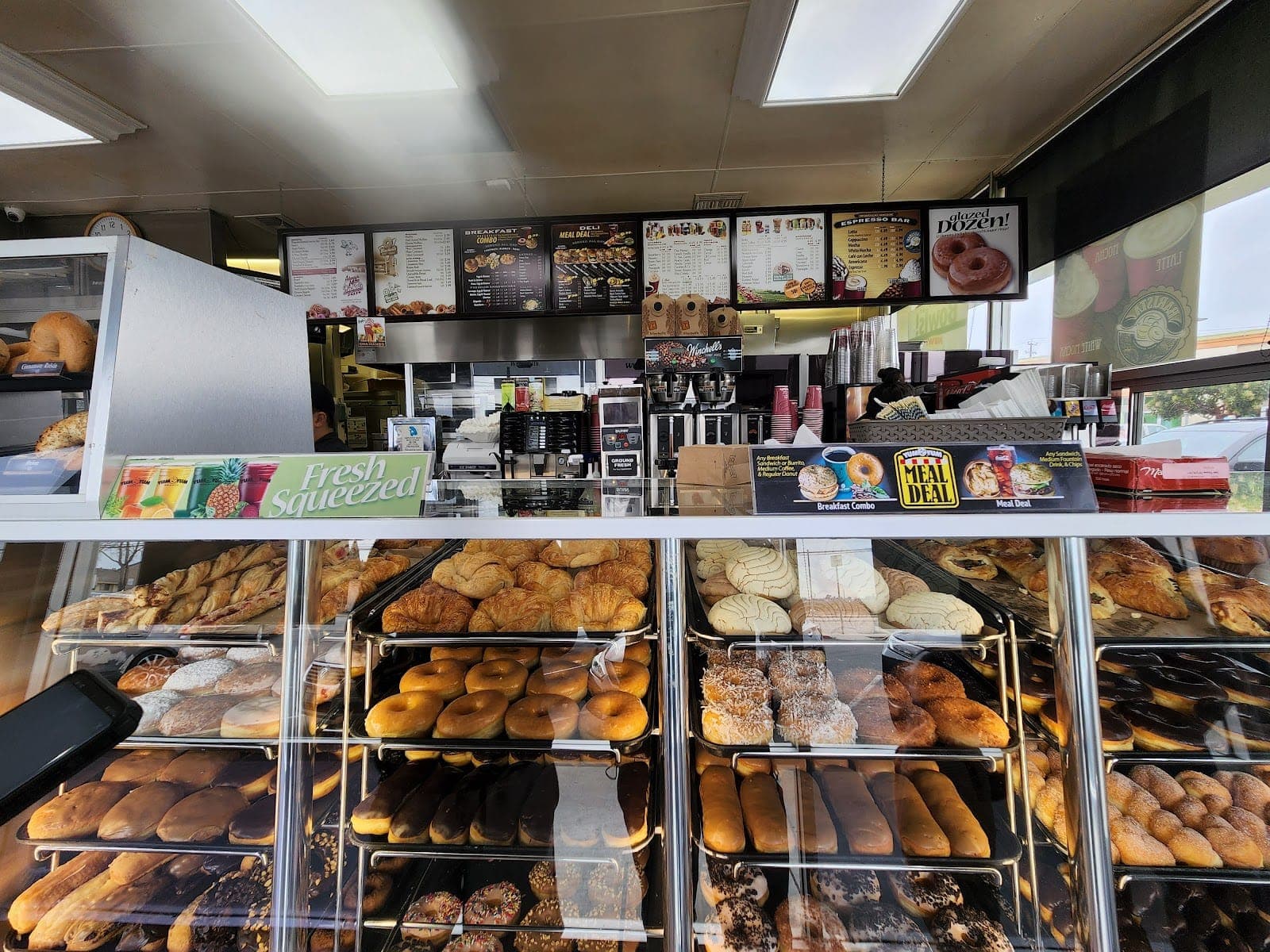Winchell's Donut House