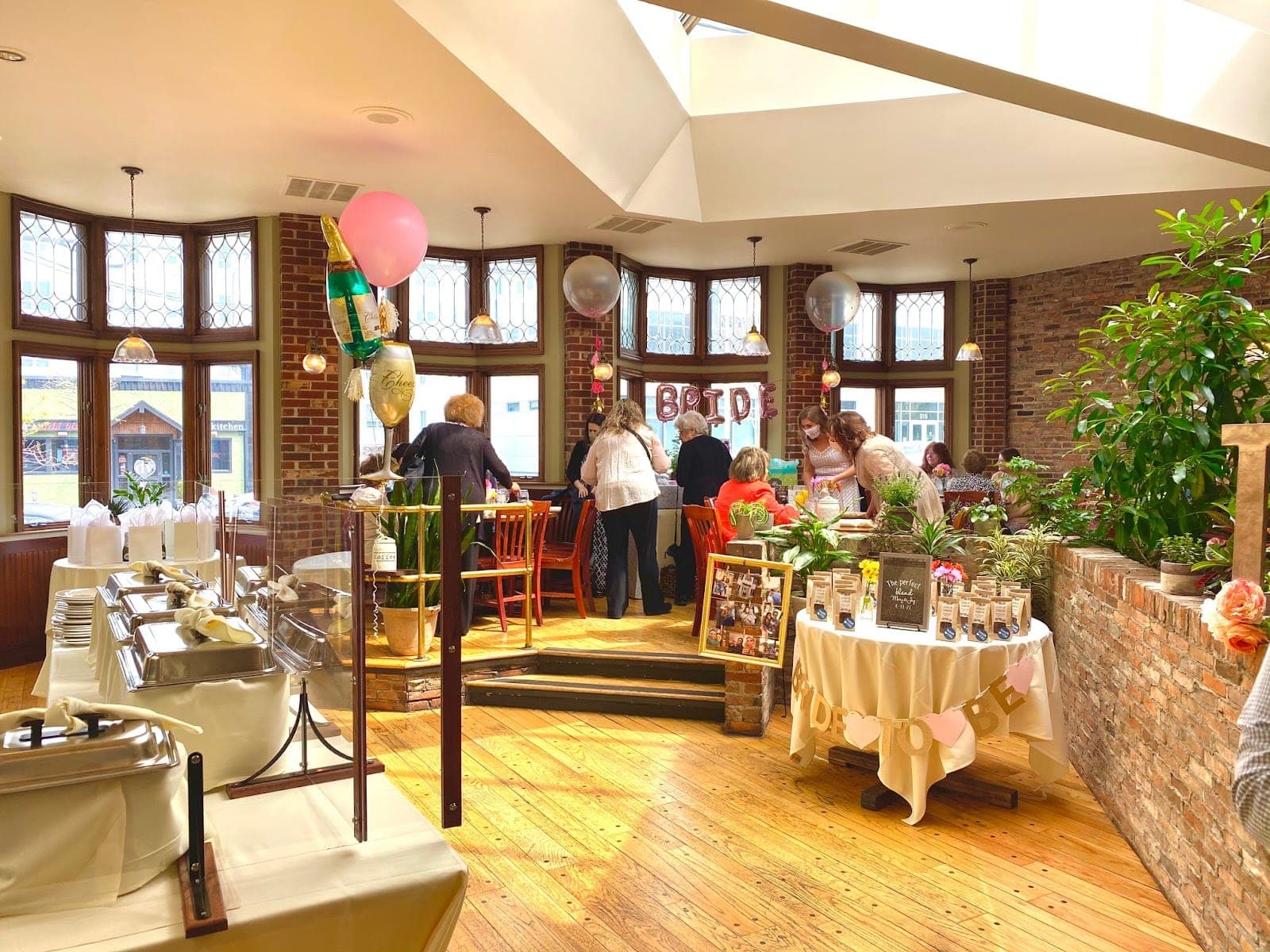 Phoebe's Restaurant & Coffee Lounge