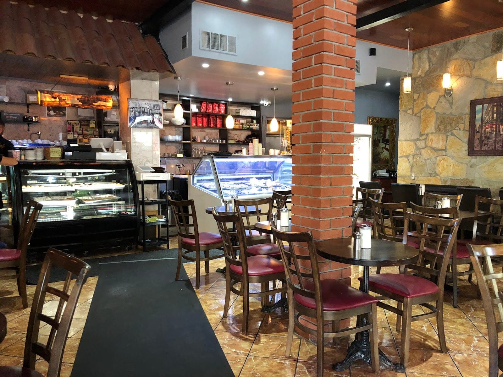 Luna Cafe