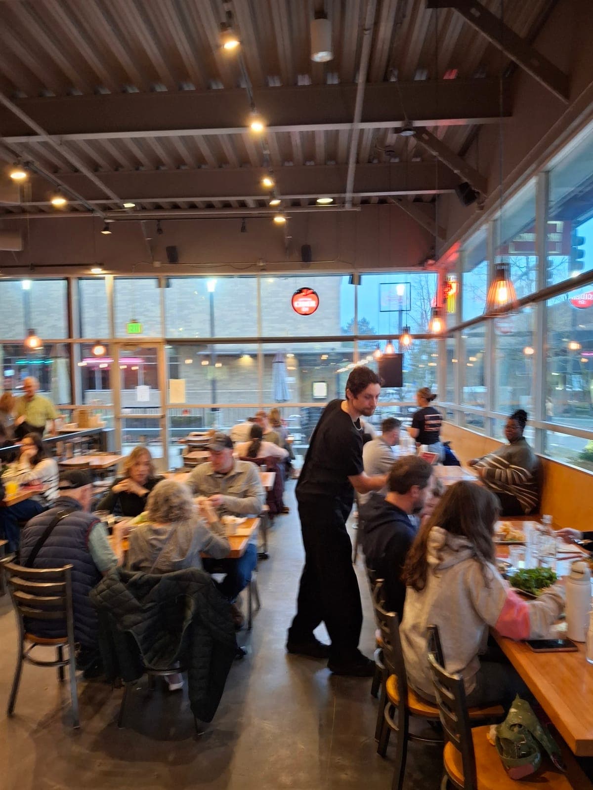 Nom Nom Restaurant and Grill
