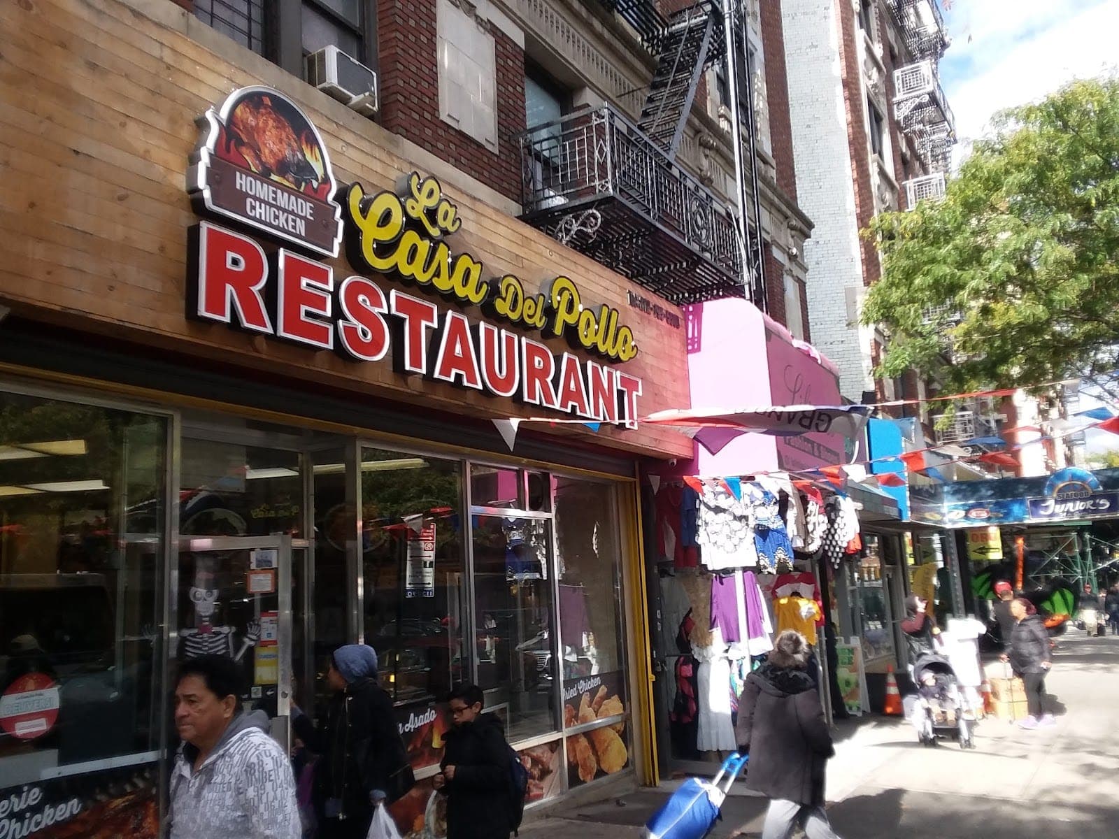 La Casa Del Pollo Restaurant