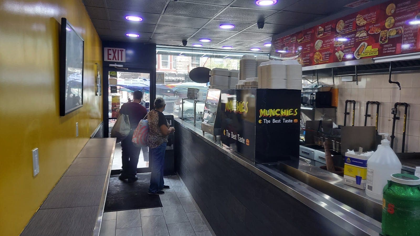 Los Munchies St Nicholas Ave