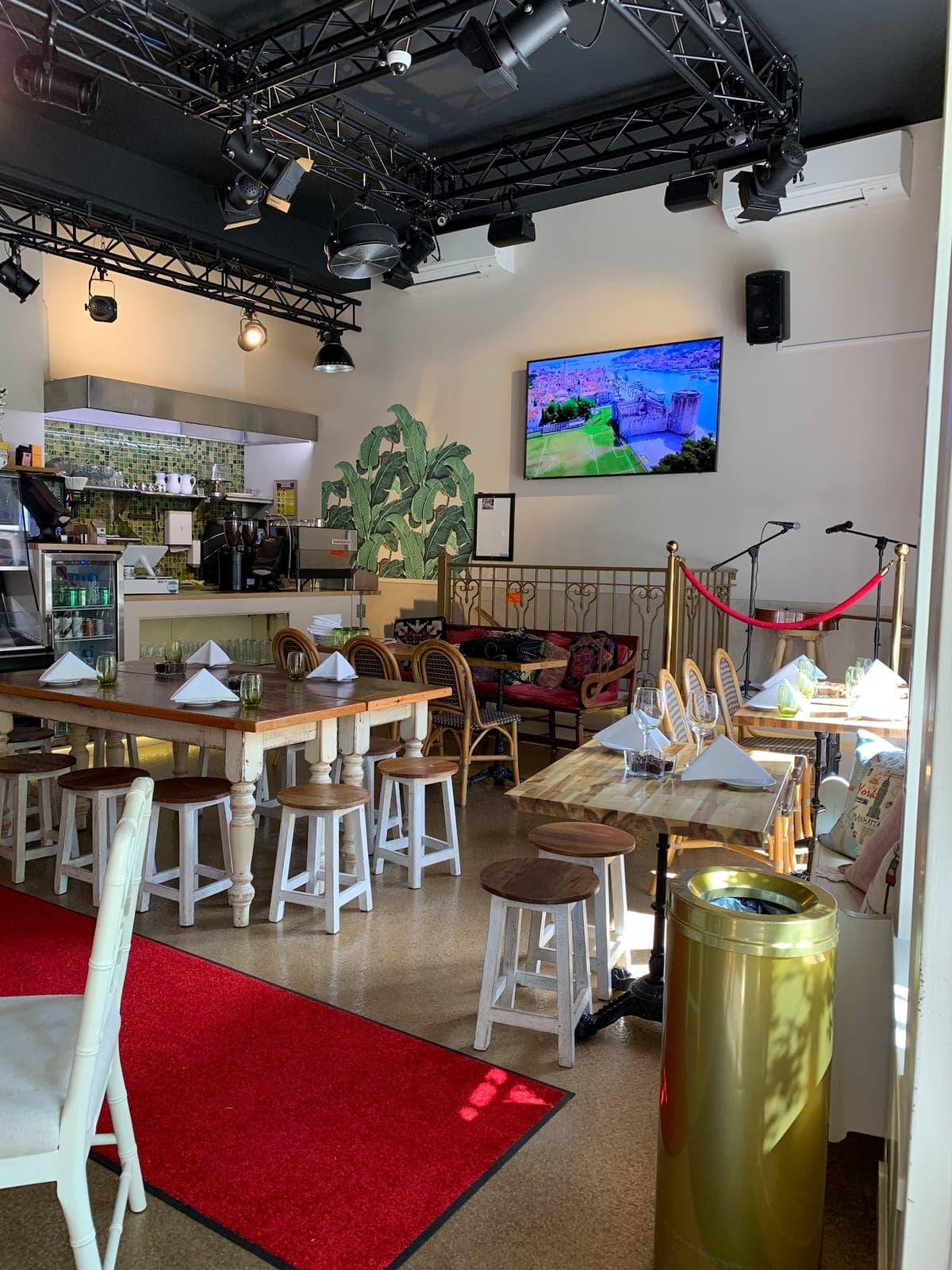 Cafe Bloom
