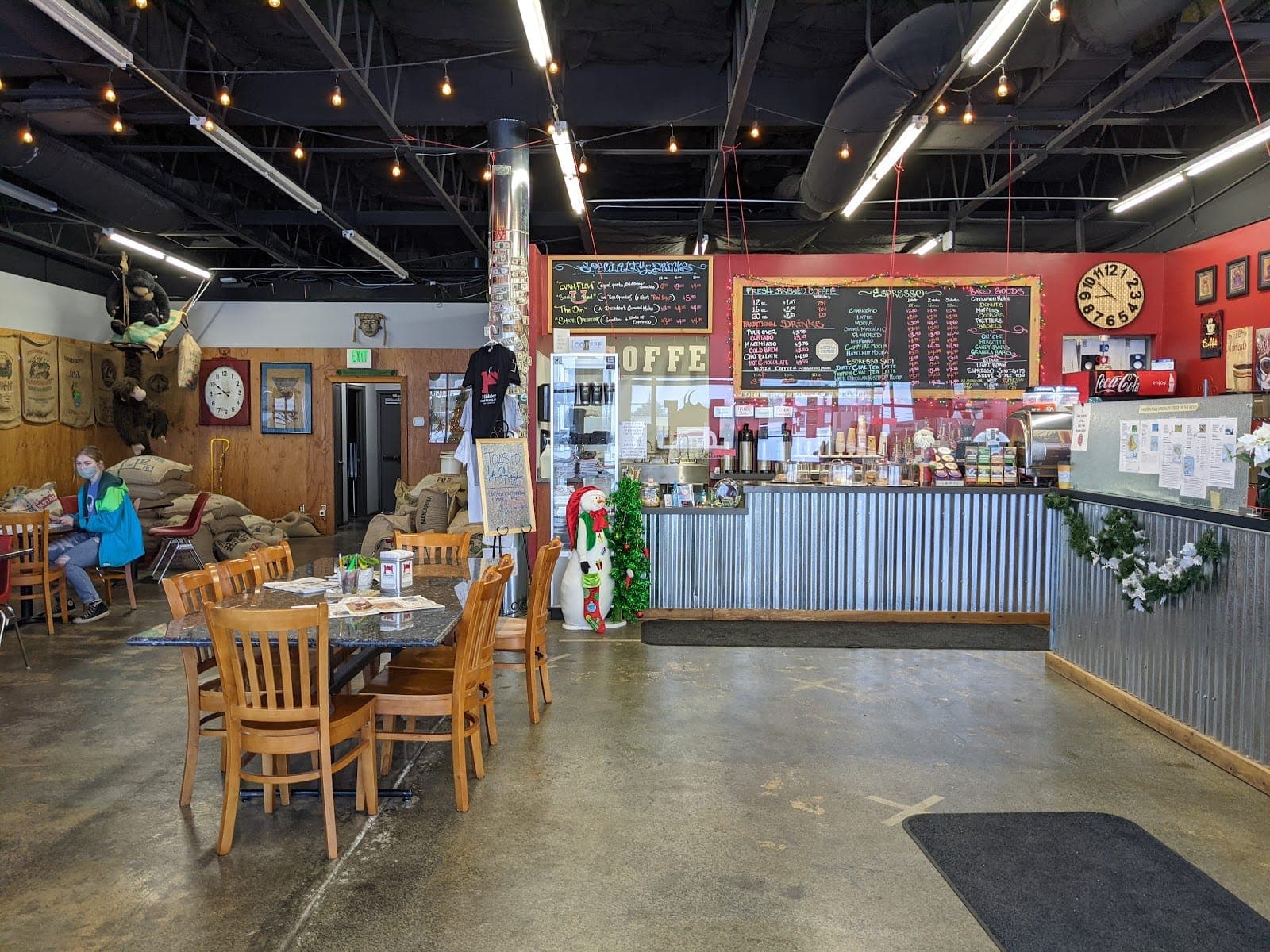 Hidden Peaks | Coffee + Roasting Company