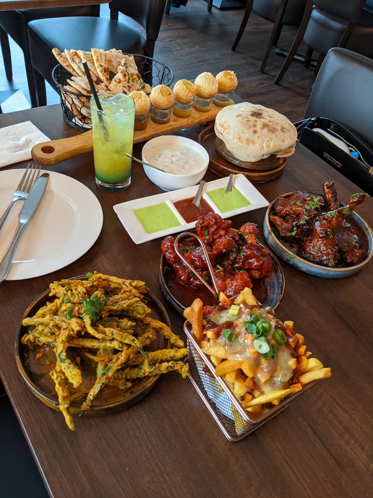 Central Restaurant and Lounge