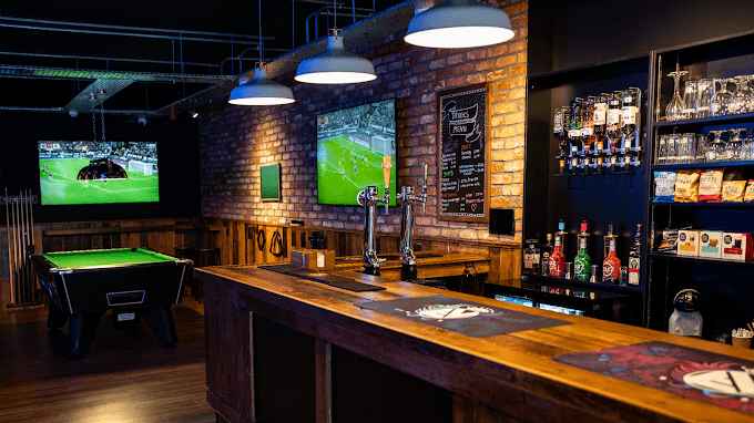 Evolution Vaping Wylde Green Vape Bar