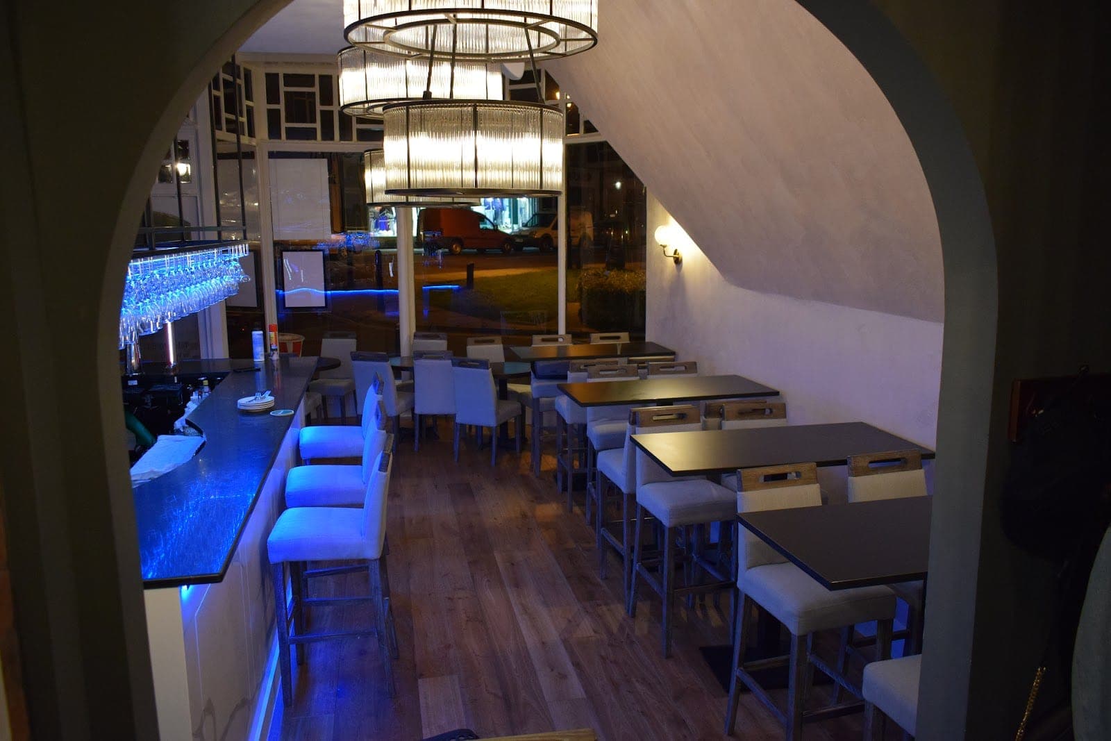 Eighty Six Restaurant & Bar
