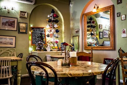 The English Rose Café & Tea Shop