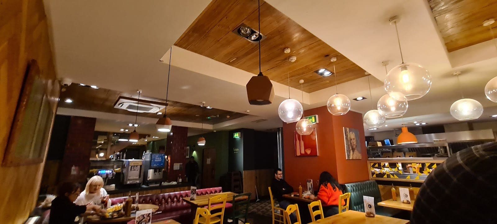 Nando's Colchester - Head Street