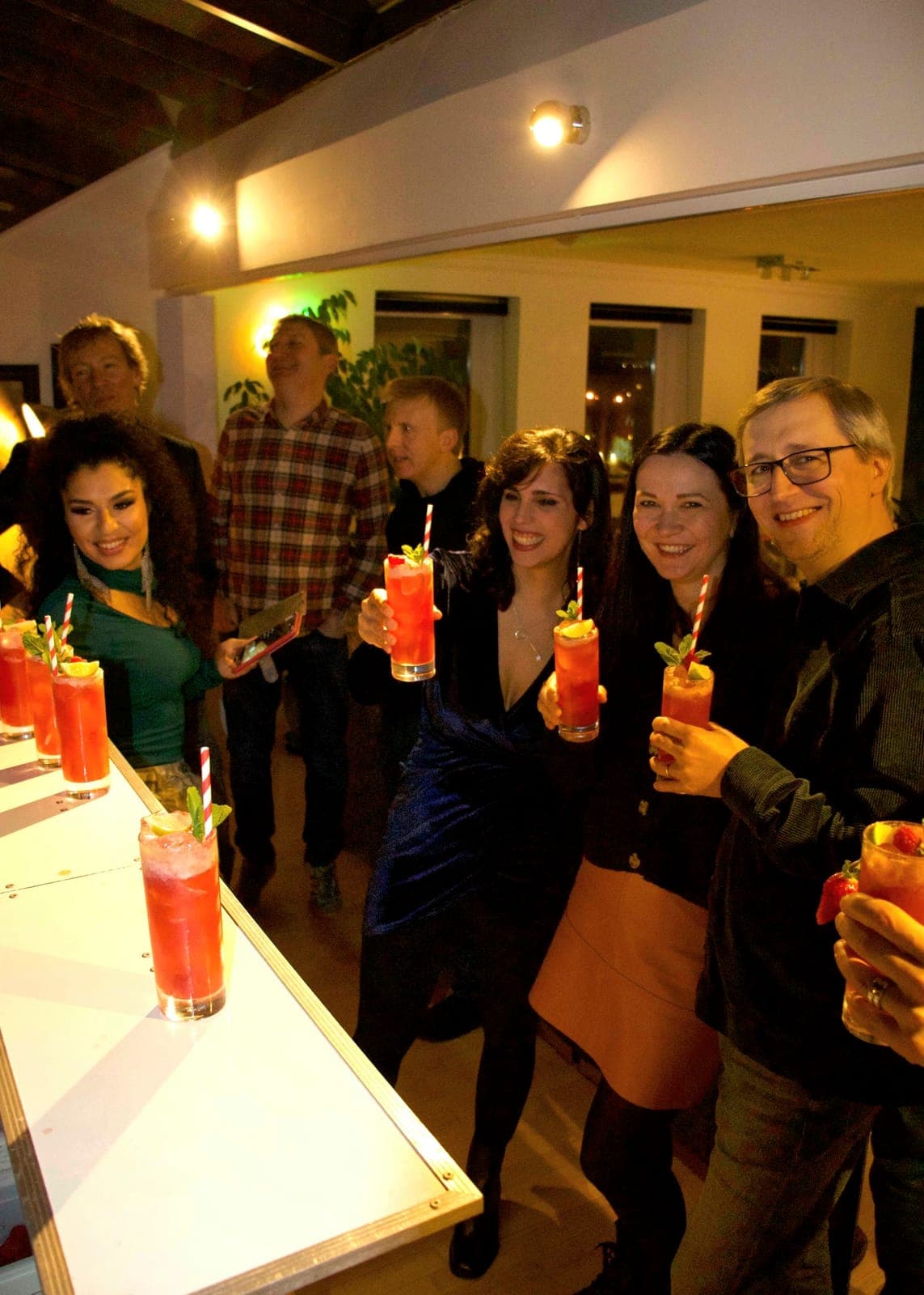 Social and Cocktail Events - (Mobile bar hire | Mobile Cocktail Bar | Cocktail Making Classes)