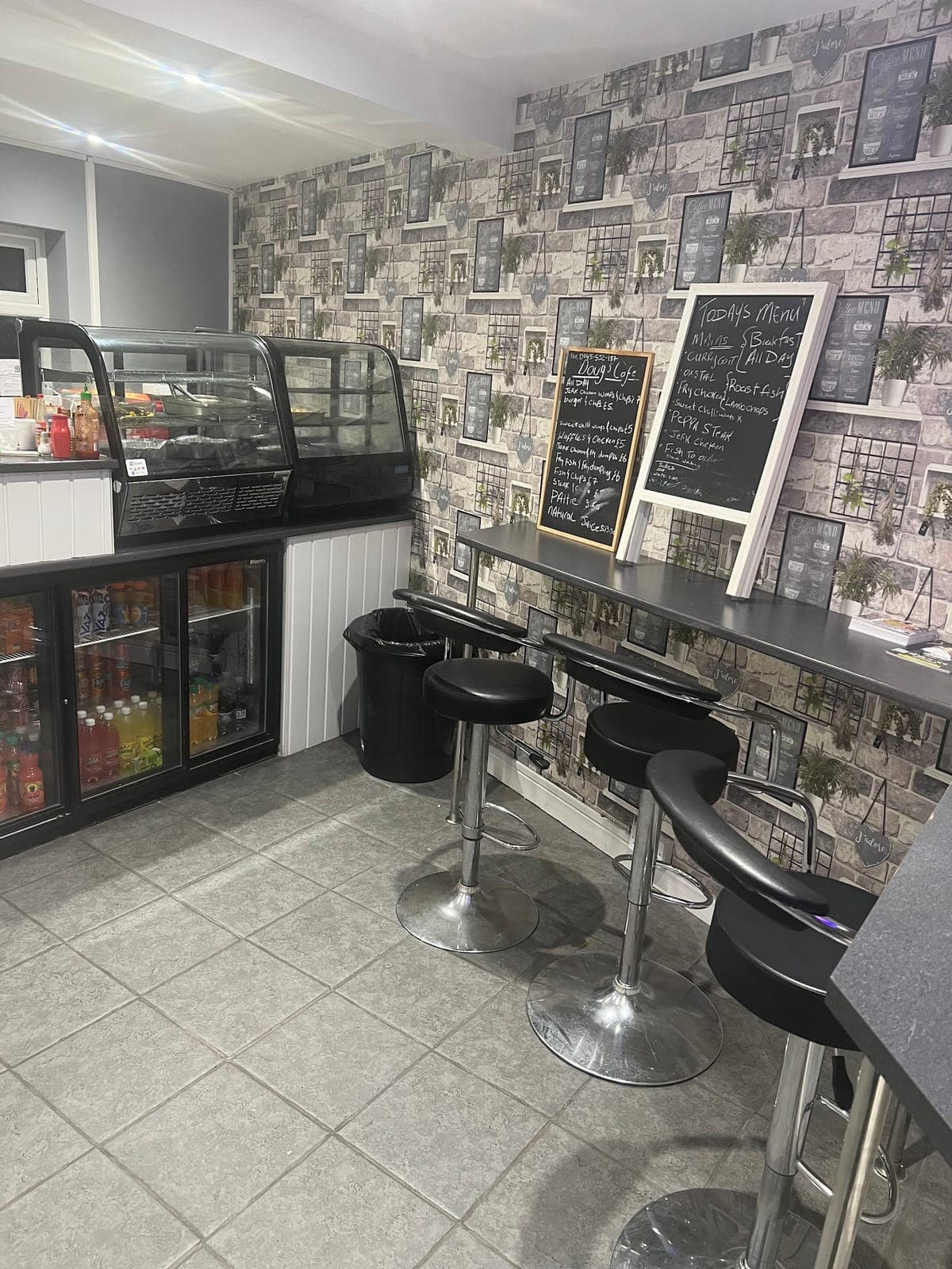 Doug's Cafe