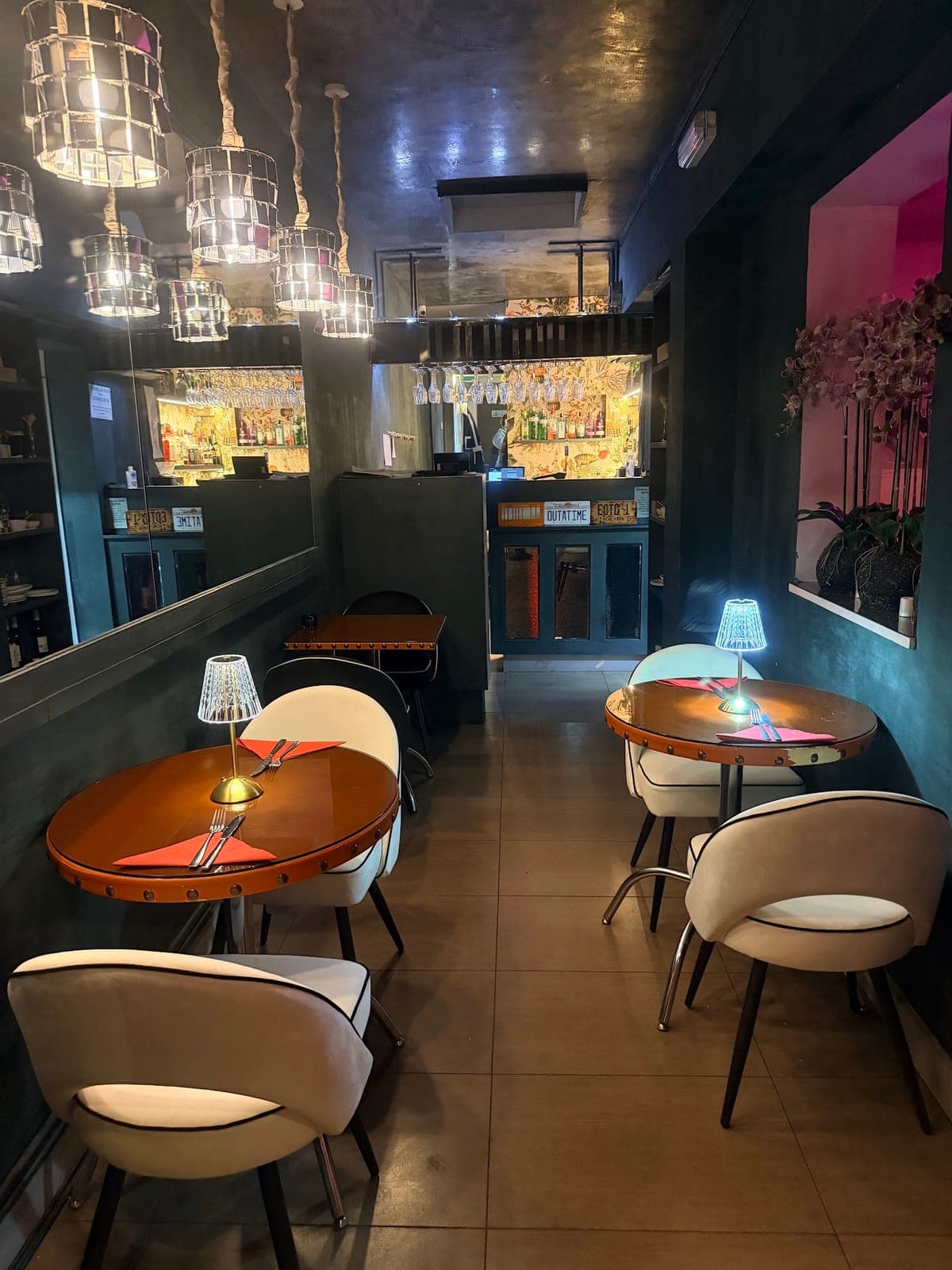 Timo - Wine Bar Restaurant