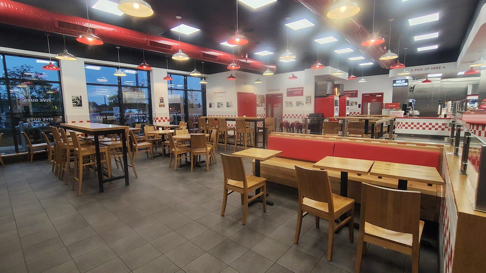 Five Guys Burgers and Fries Liverpool Shopping Park - Drive Thru