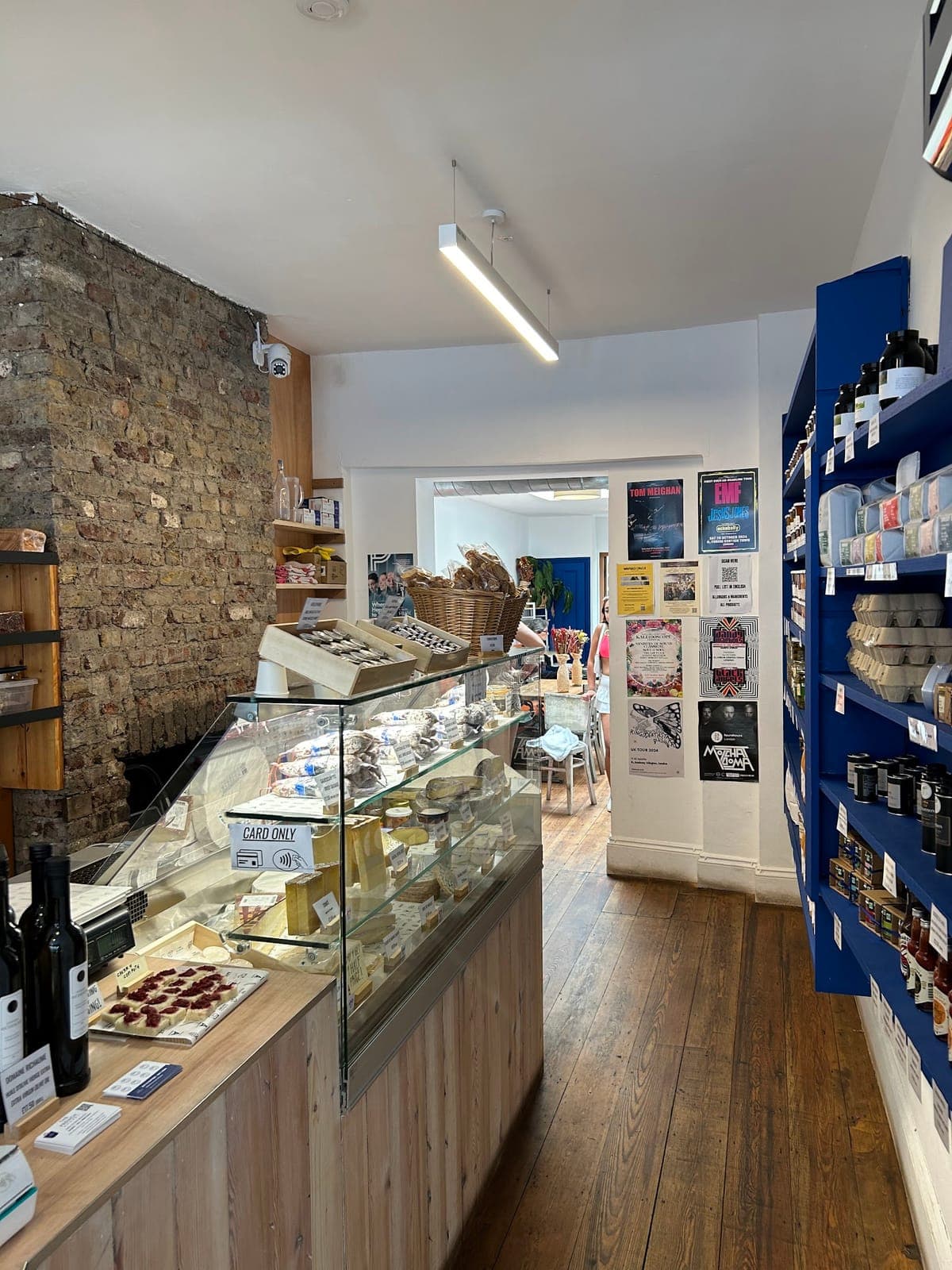 Authentique Boulangerie - Finsbury Park