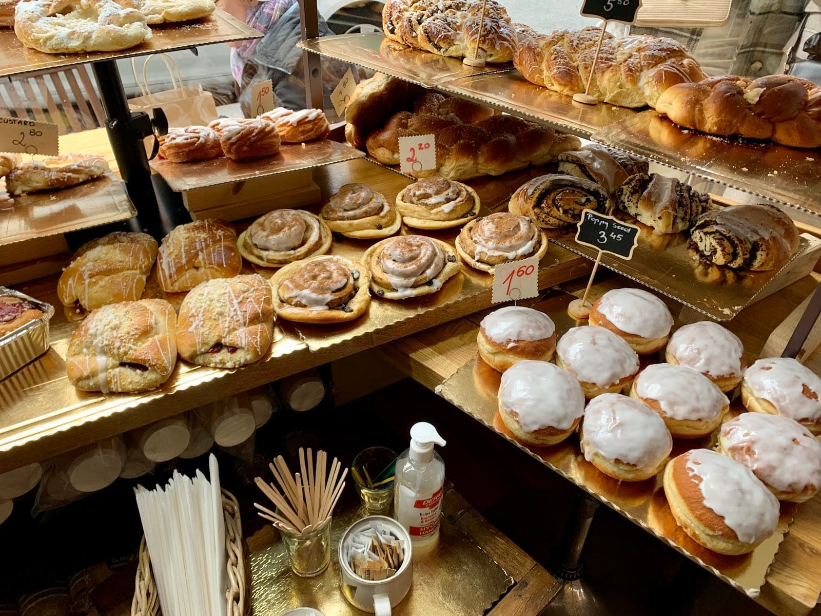 Louis Patisserie
