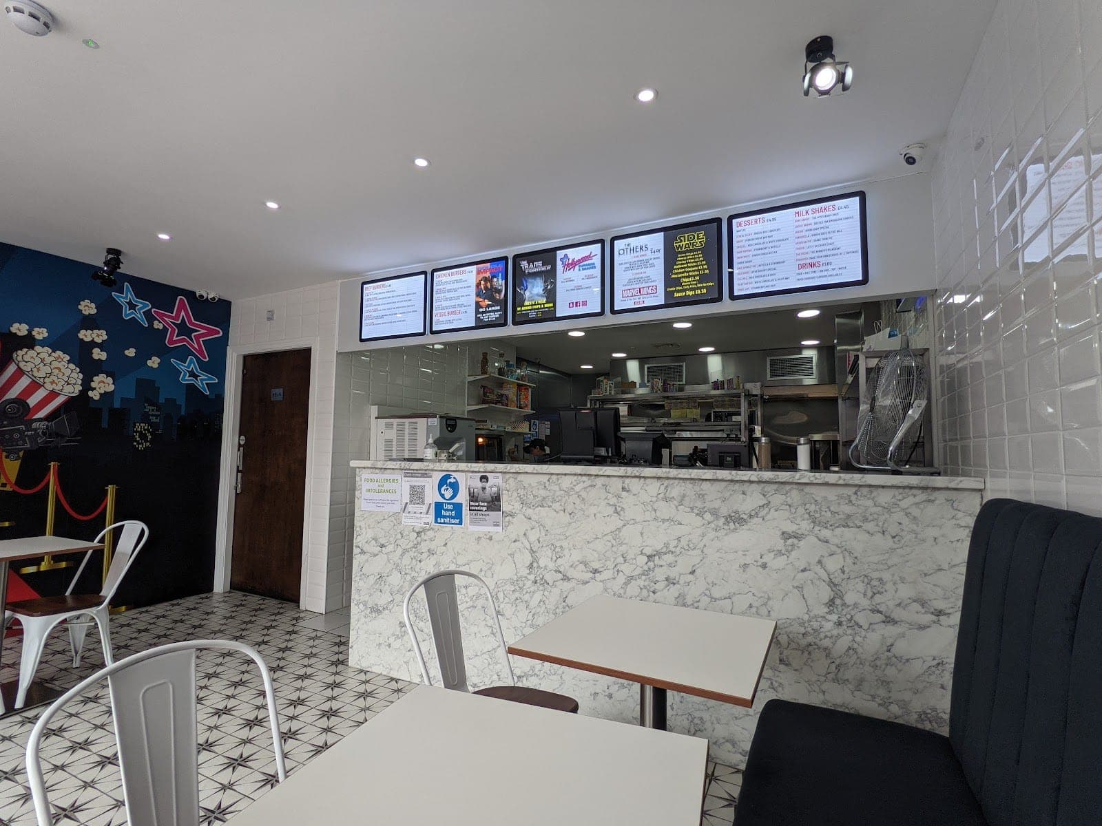 Hollywood Burgers & Shakes (Manchester) حلال