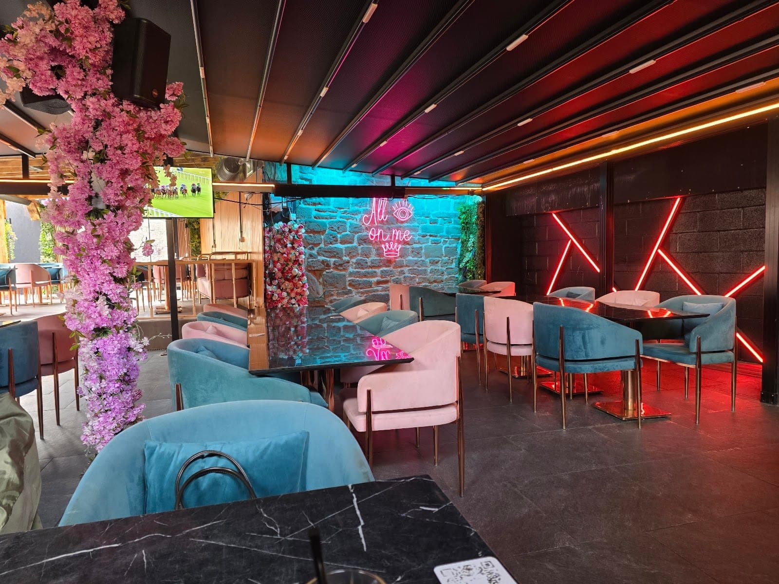 Lounge 212