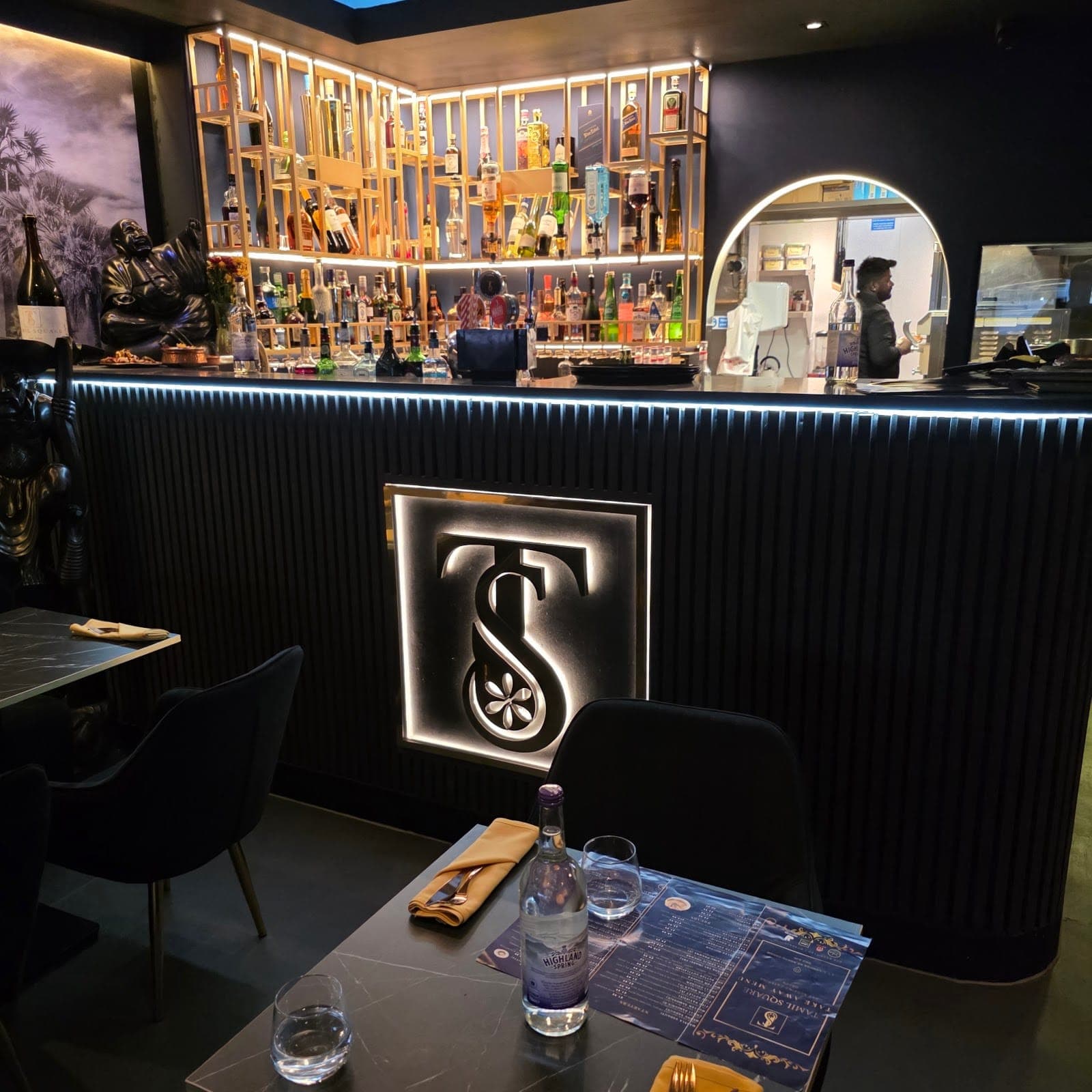 Tamil Square- Sri Lankan - South Indian Bar & Restaurant