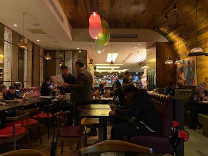 Nando's Watford - High Street
