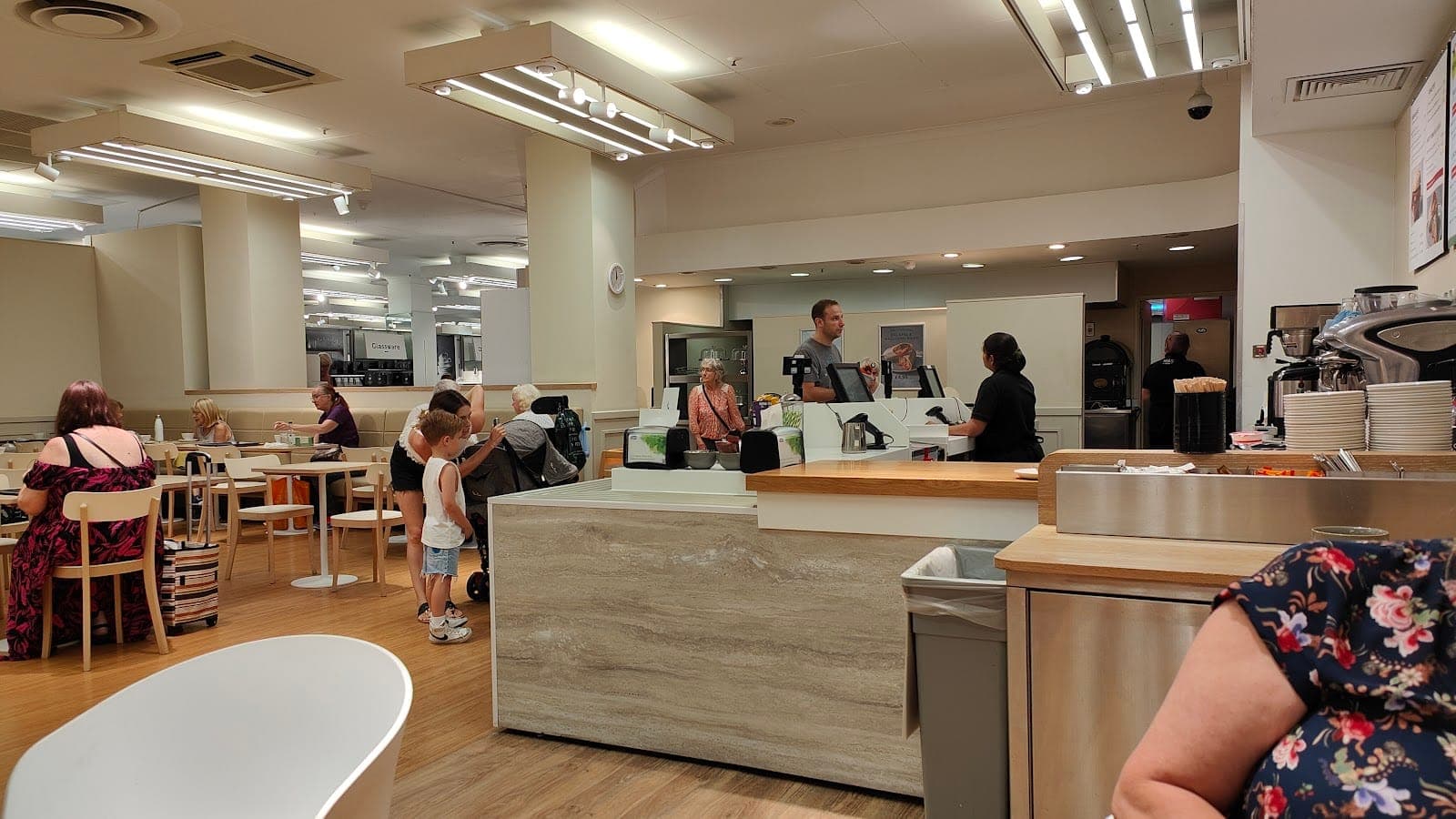M&S Café
