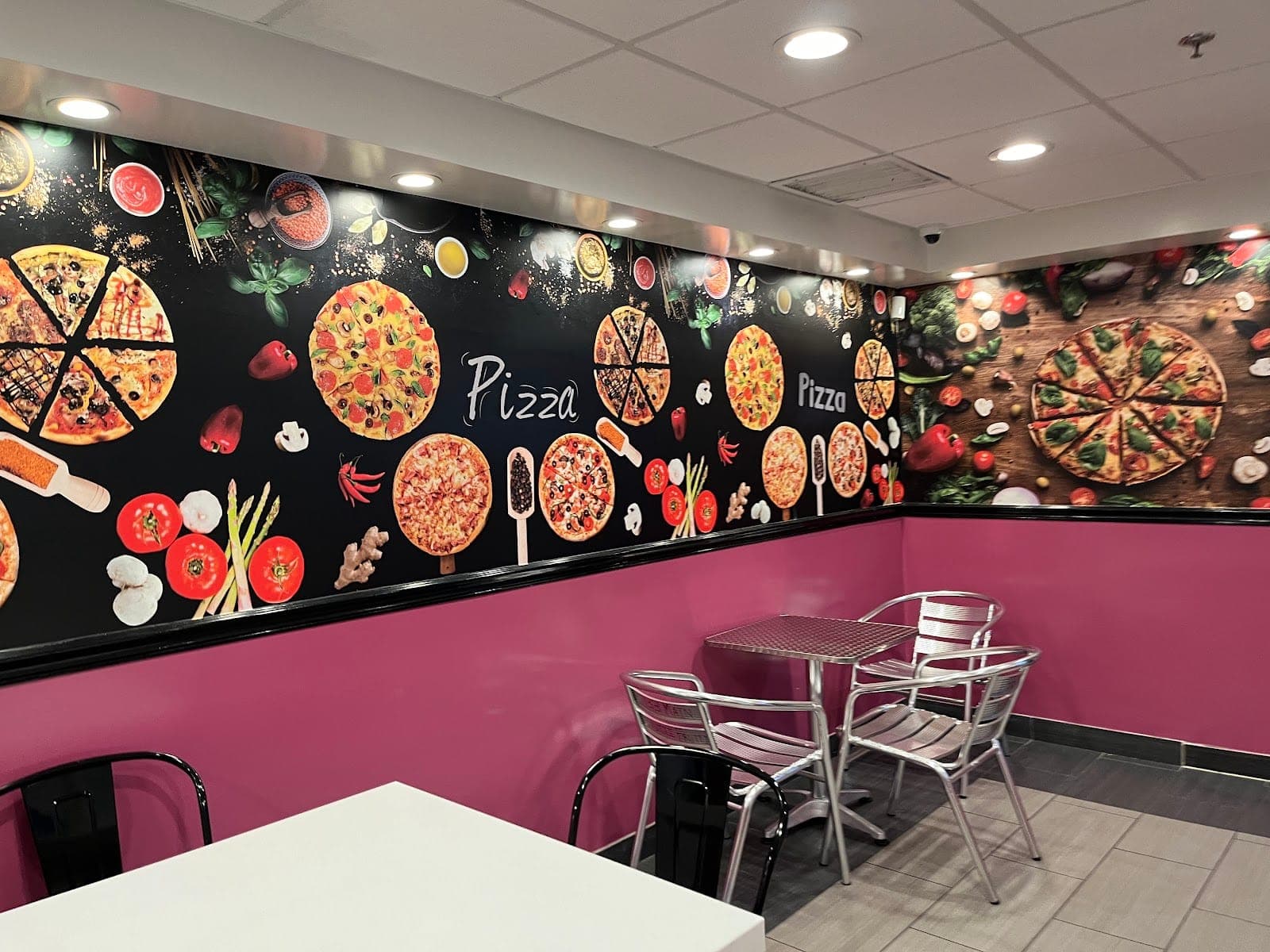 TropQ Pizza