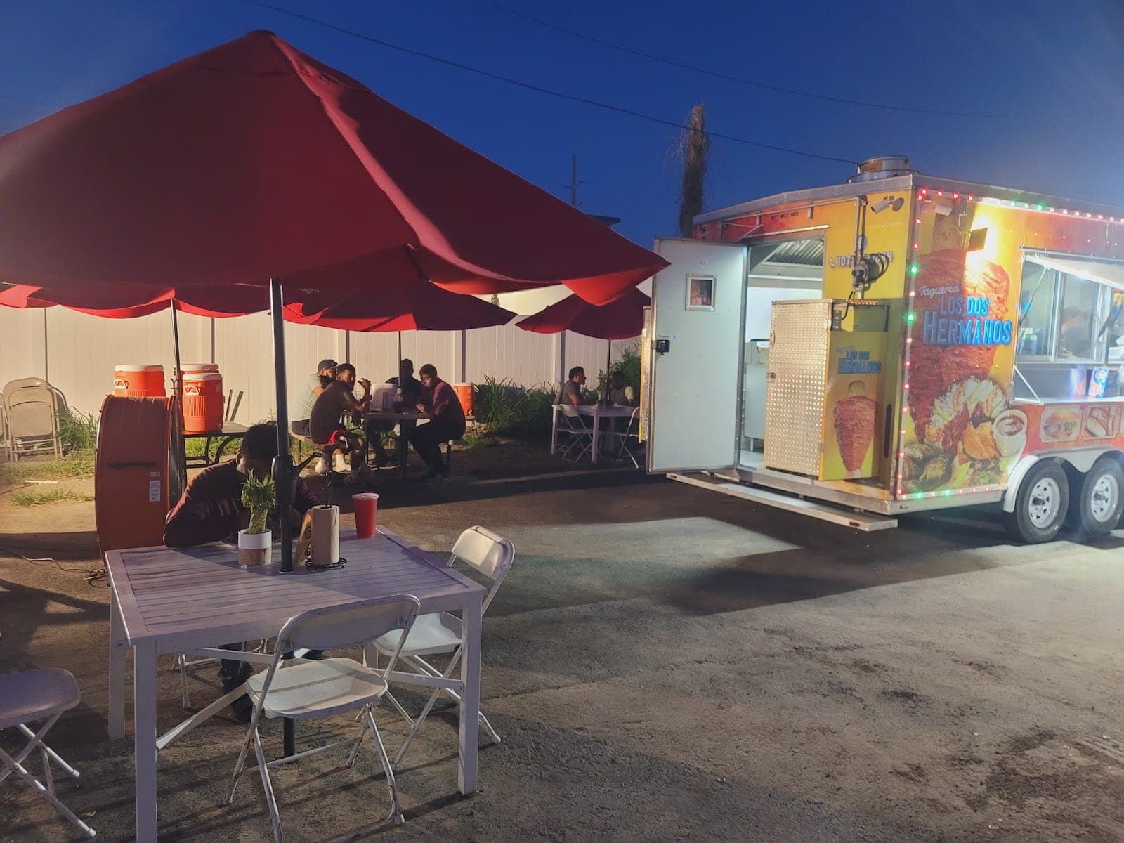 TAQUERIA LOS DOS HERMANOS