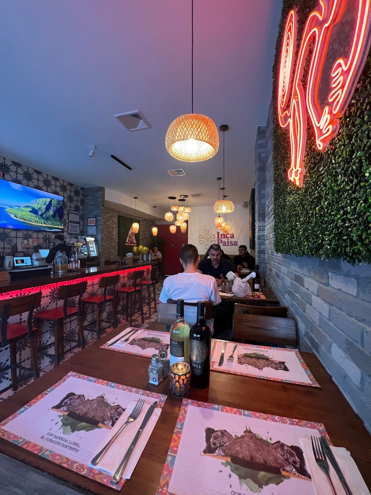 Inca Paisa Restaurant Bayside