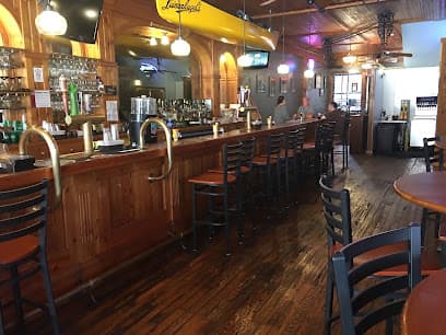 River House Bar & Grill