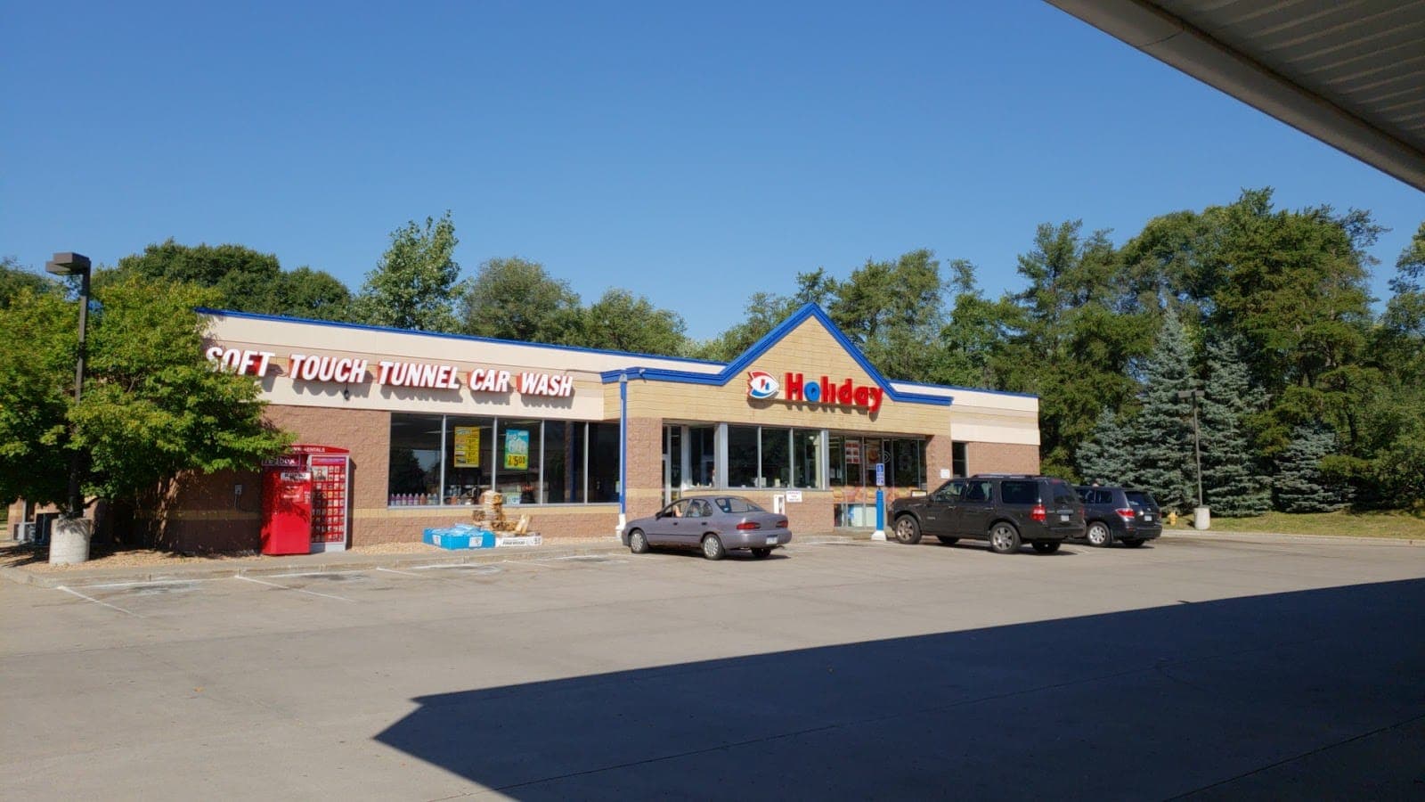 Holiday Stationstores