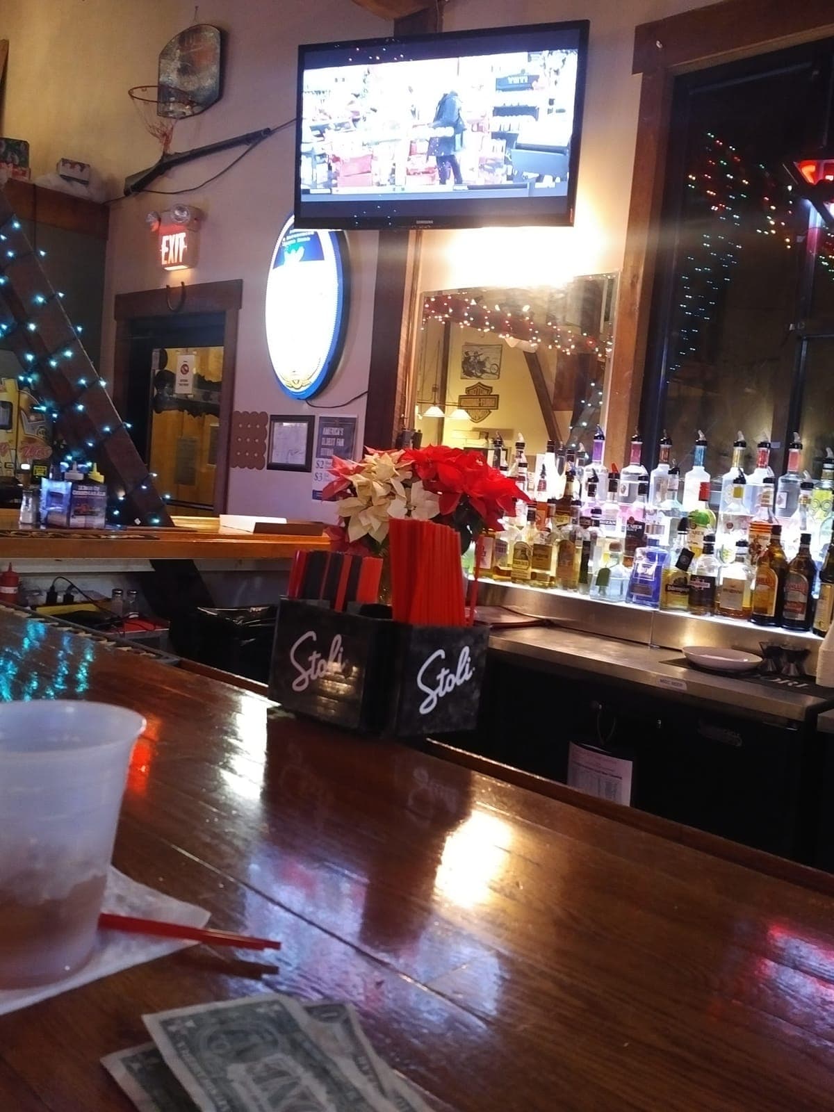 Hammers Barn & Grill