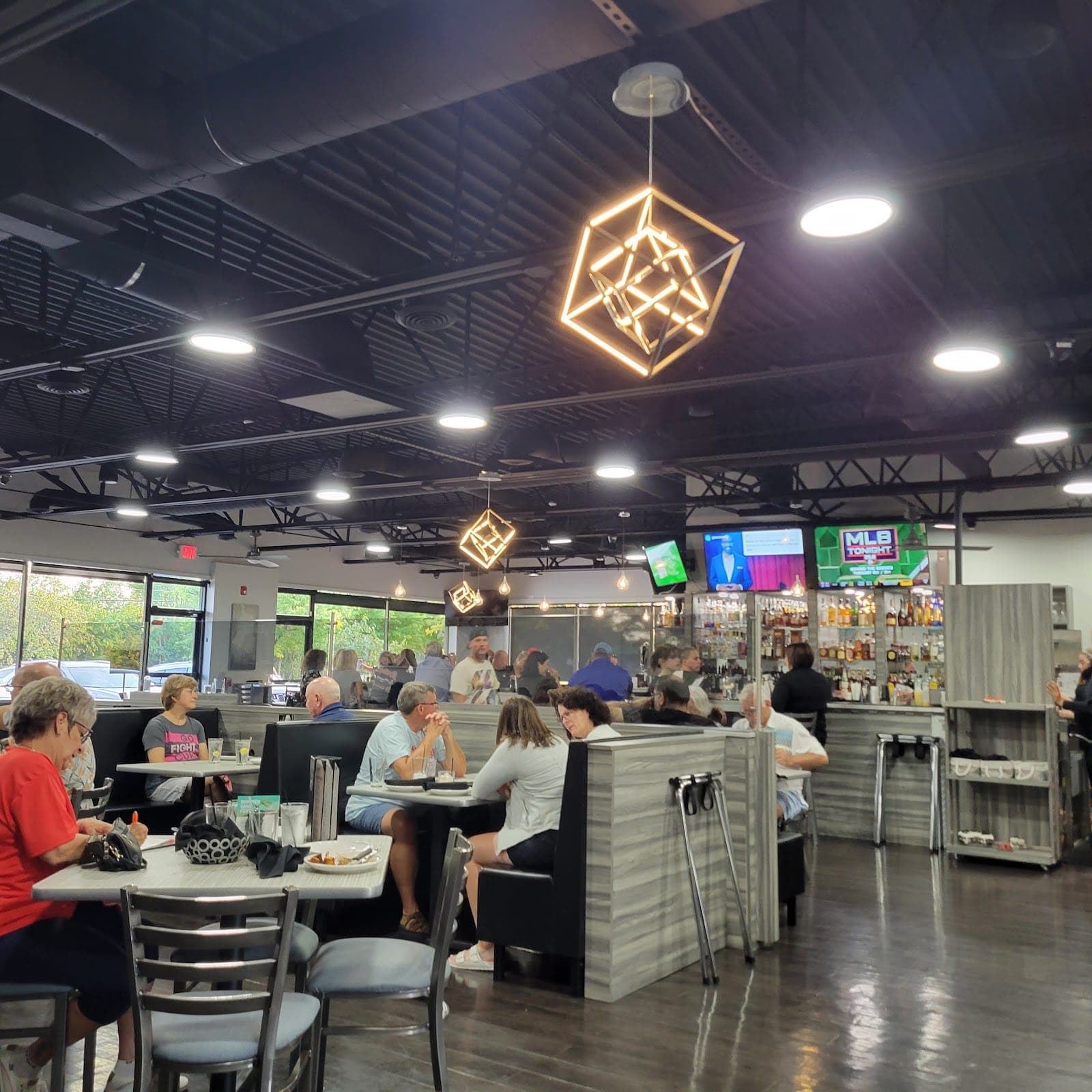 The Local Tavern Bar & Grill