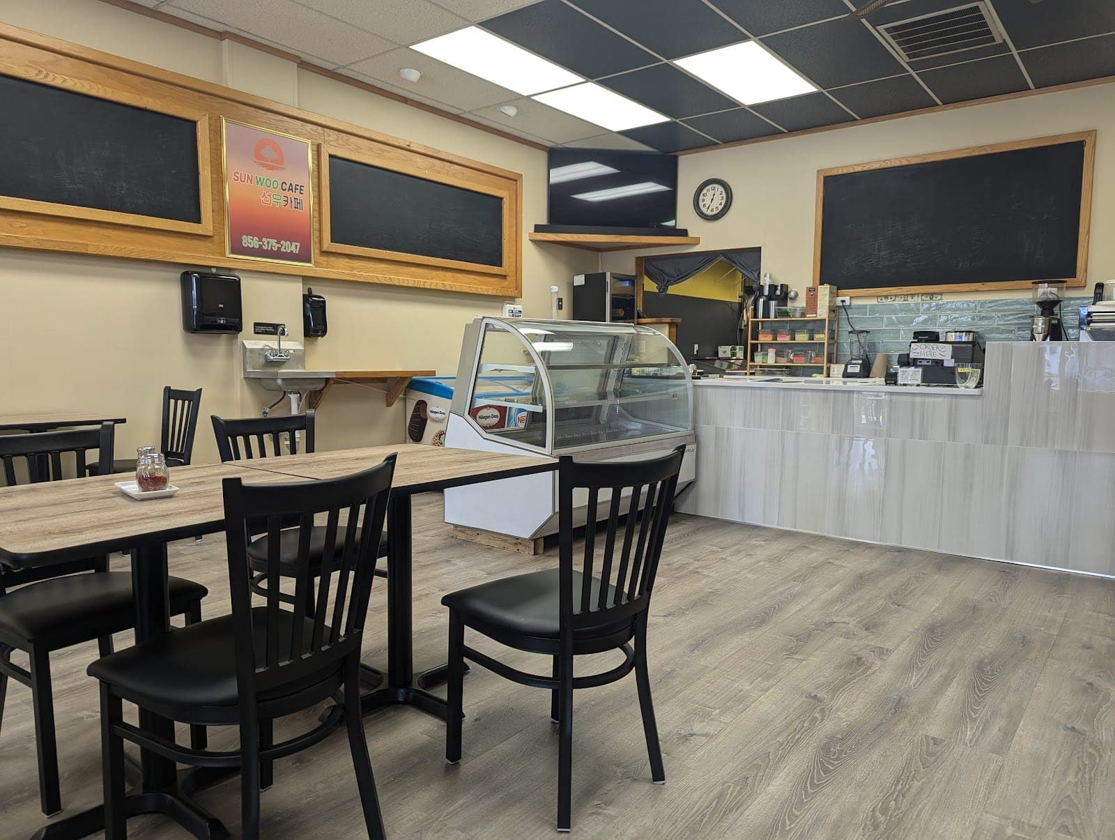 Sun Woo Cafe