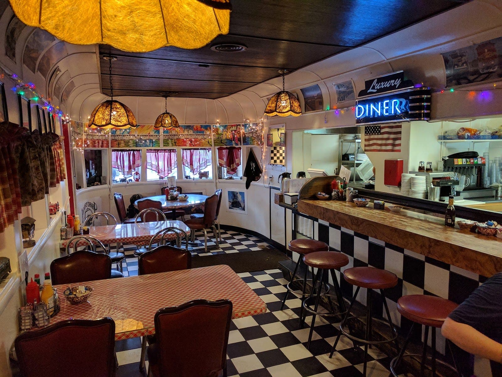 Luxury Diner