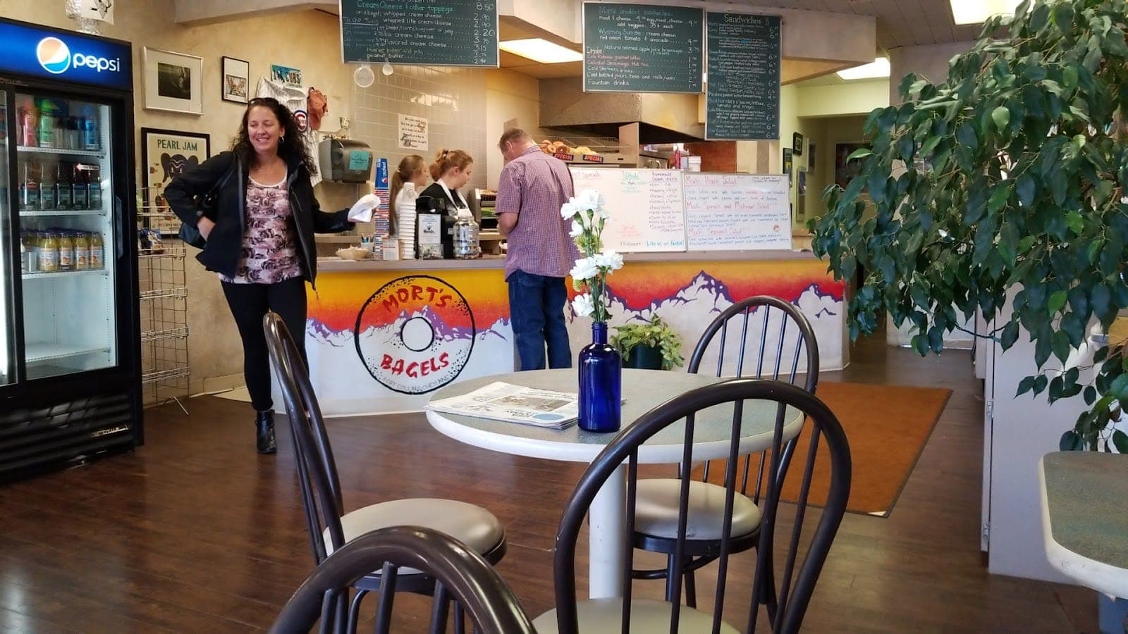 Mort's Bagels