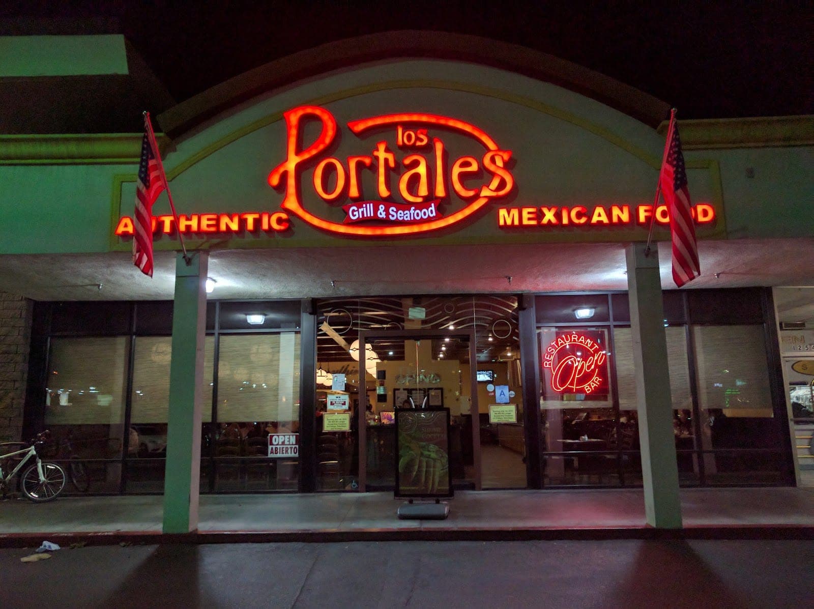 Los Portales Mexican Grill - Chino