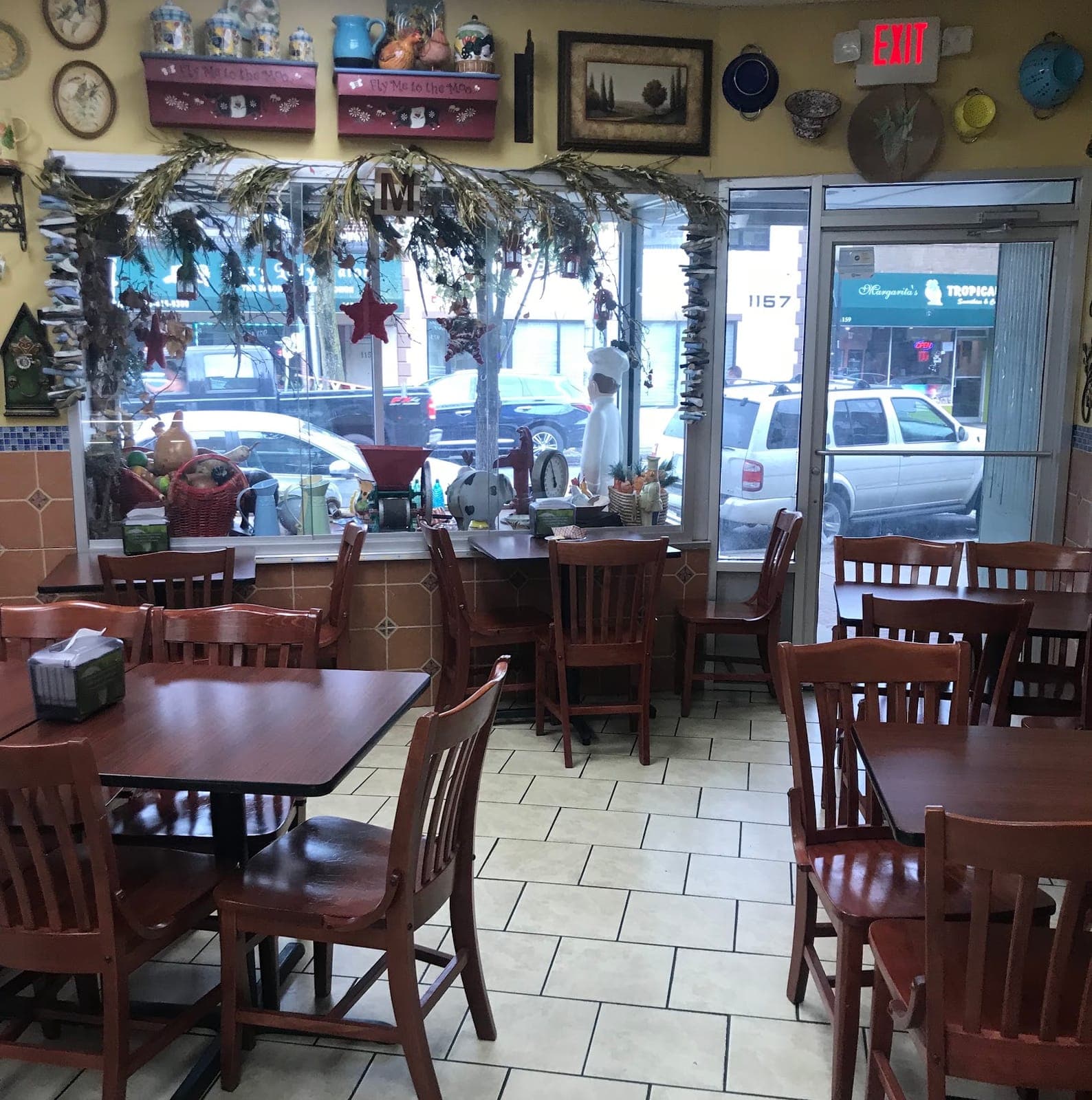 Macondo Restaurant & Bakery