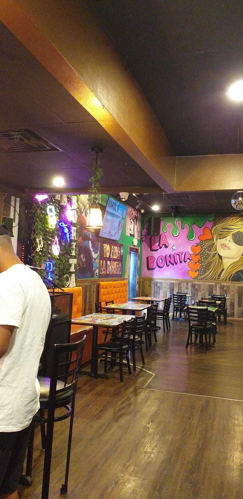 La Bonita Restaurante Bar