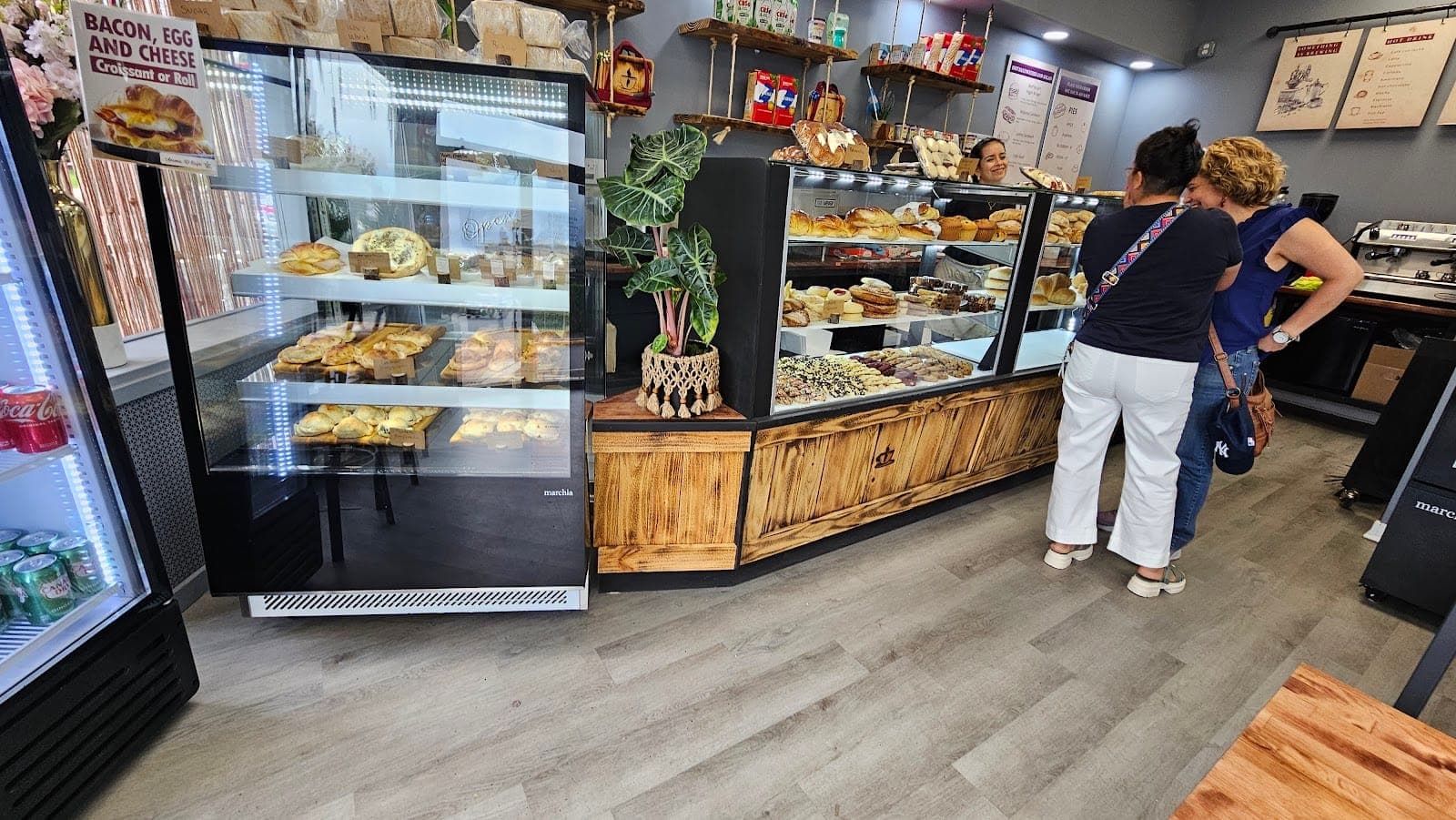 Aroma d’ Cafe Bakery II