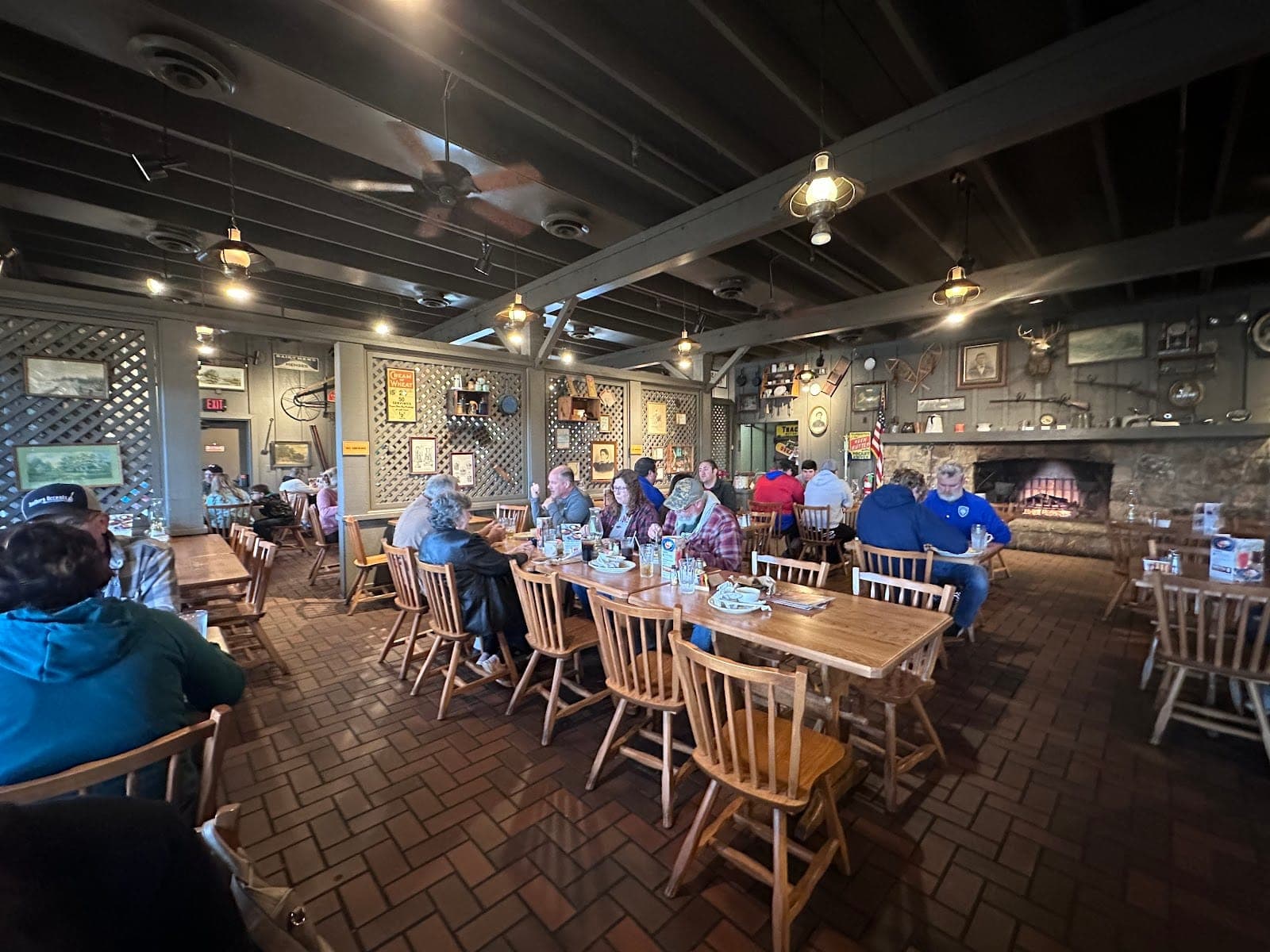Cracker Barrel Old Country Store