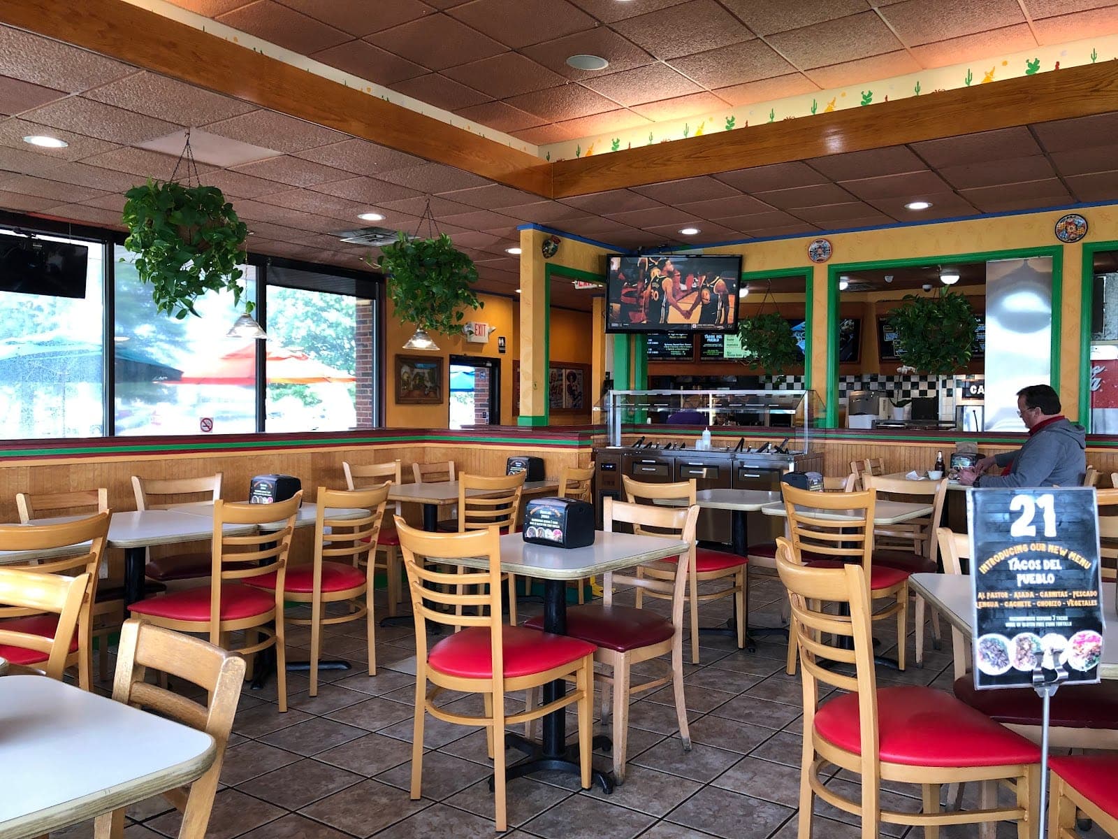 Guapo's GO, Taqueria & Charcoal Chicken