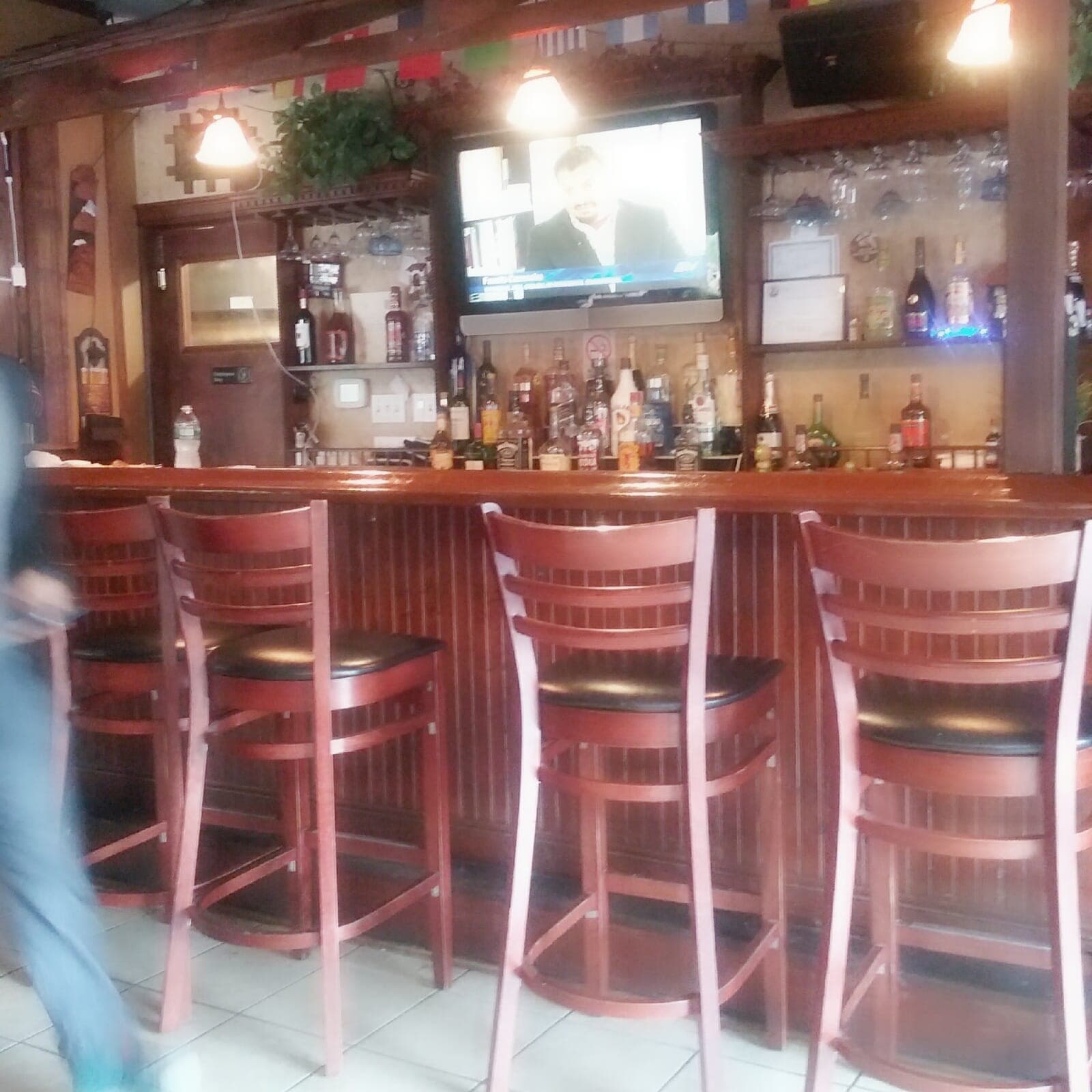 El Bacano Cafe & Restaurant