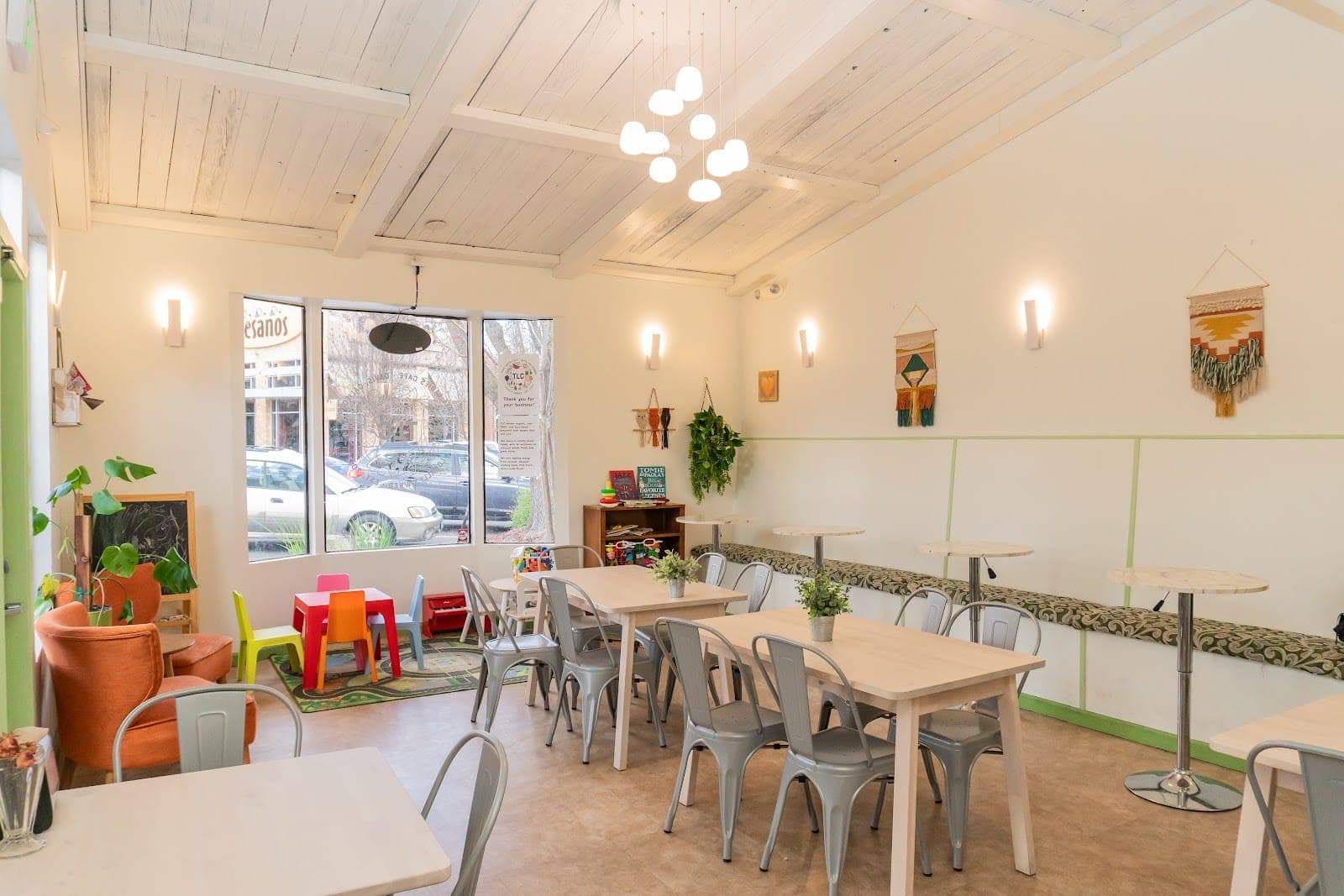 Three Ladies Cafe