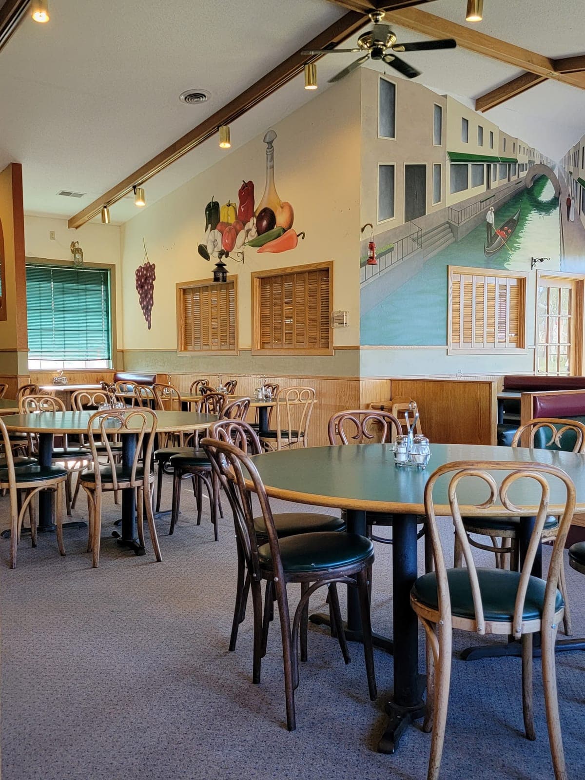 TONY CAPONY PIZZA