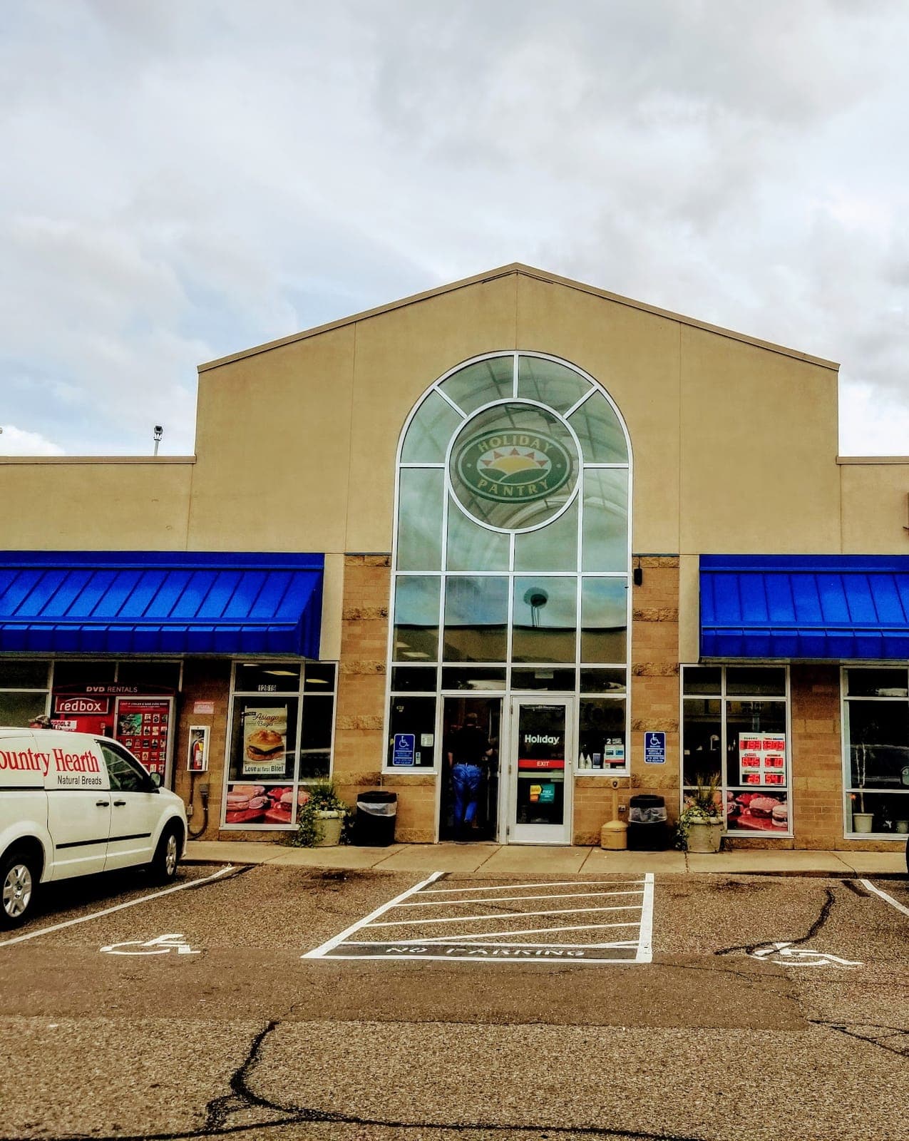 Holiday Stationstores