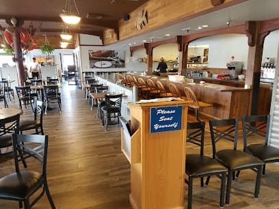 Café Marina & Woodley's Bar