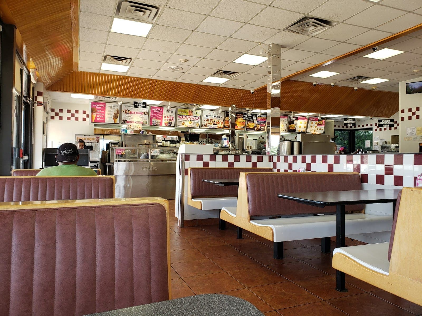 Braum's Ice Cream & Dairy Store