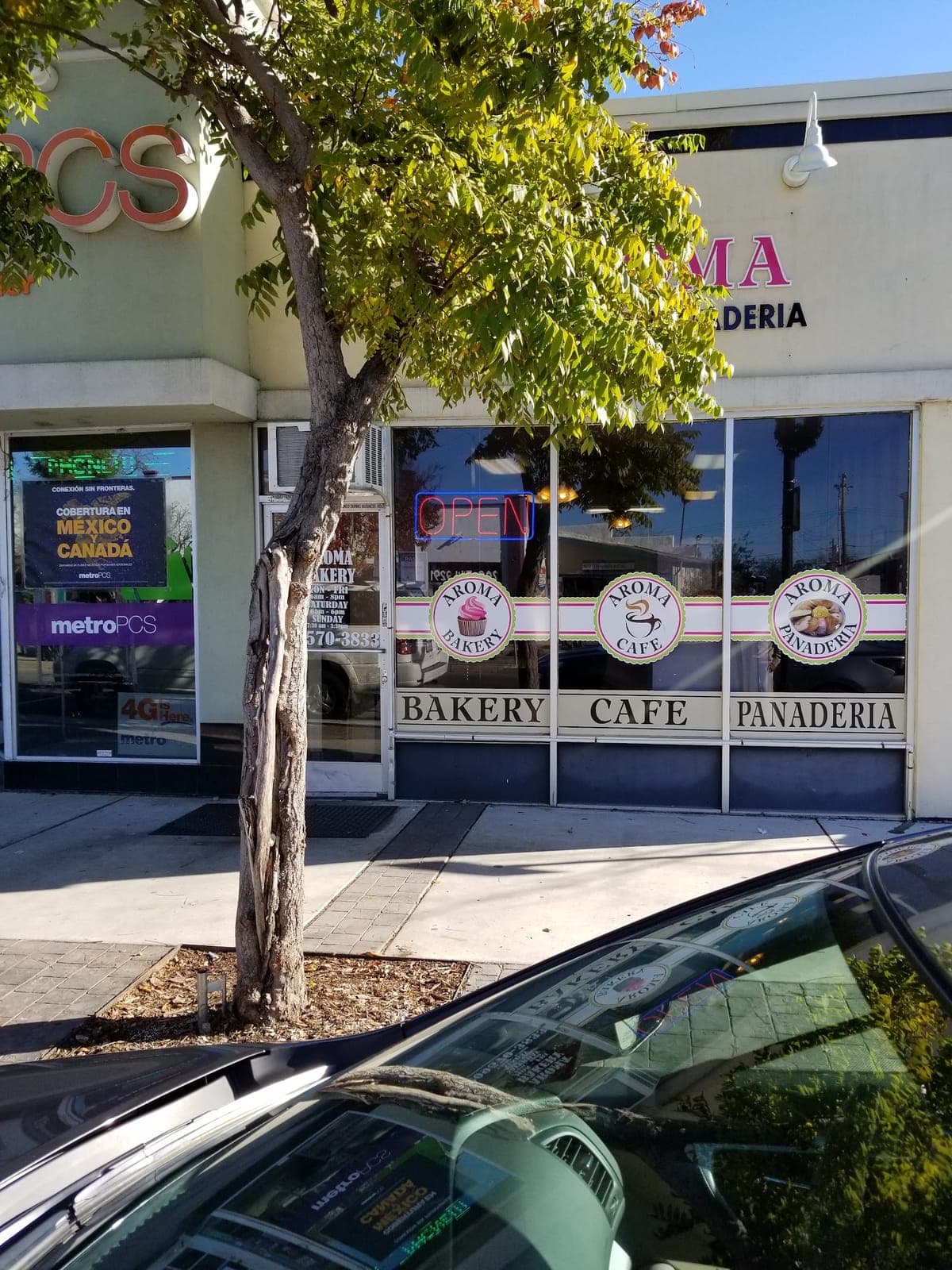 Aroma Bakery